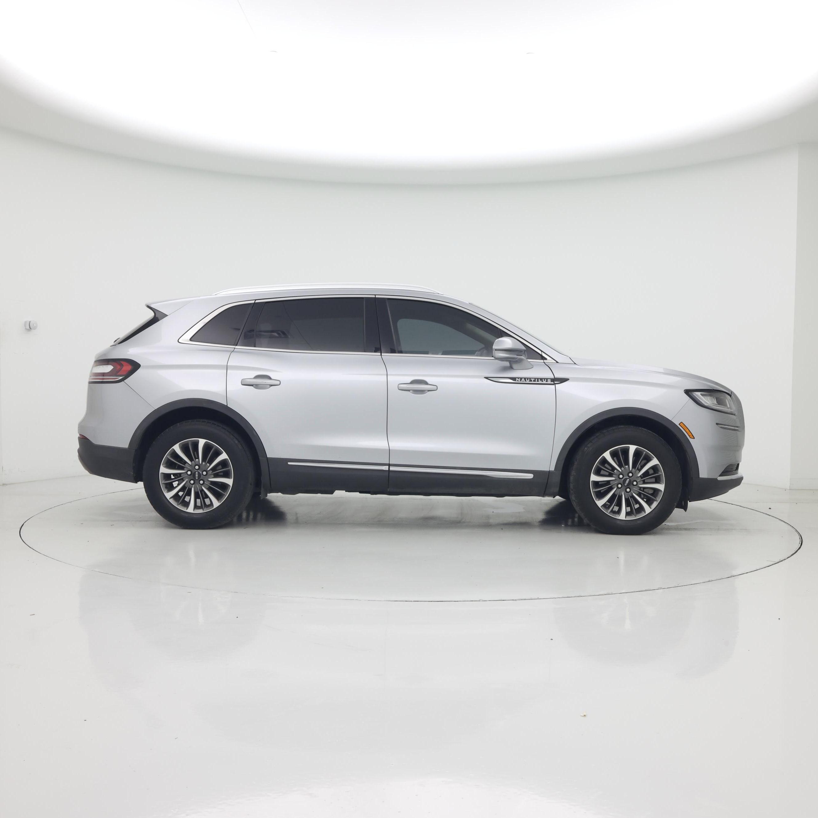 Thumbnail: 2022 Lincoln Nautilus - 7