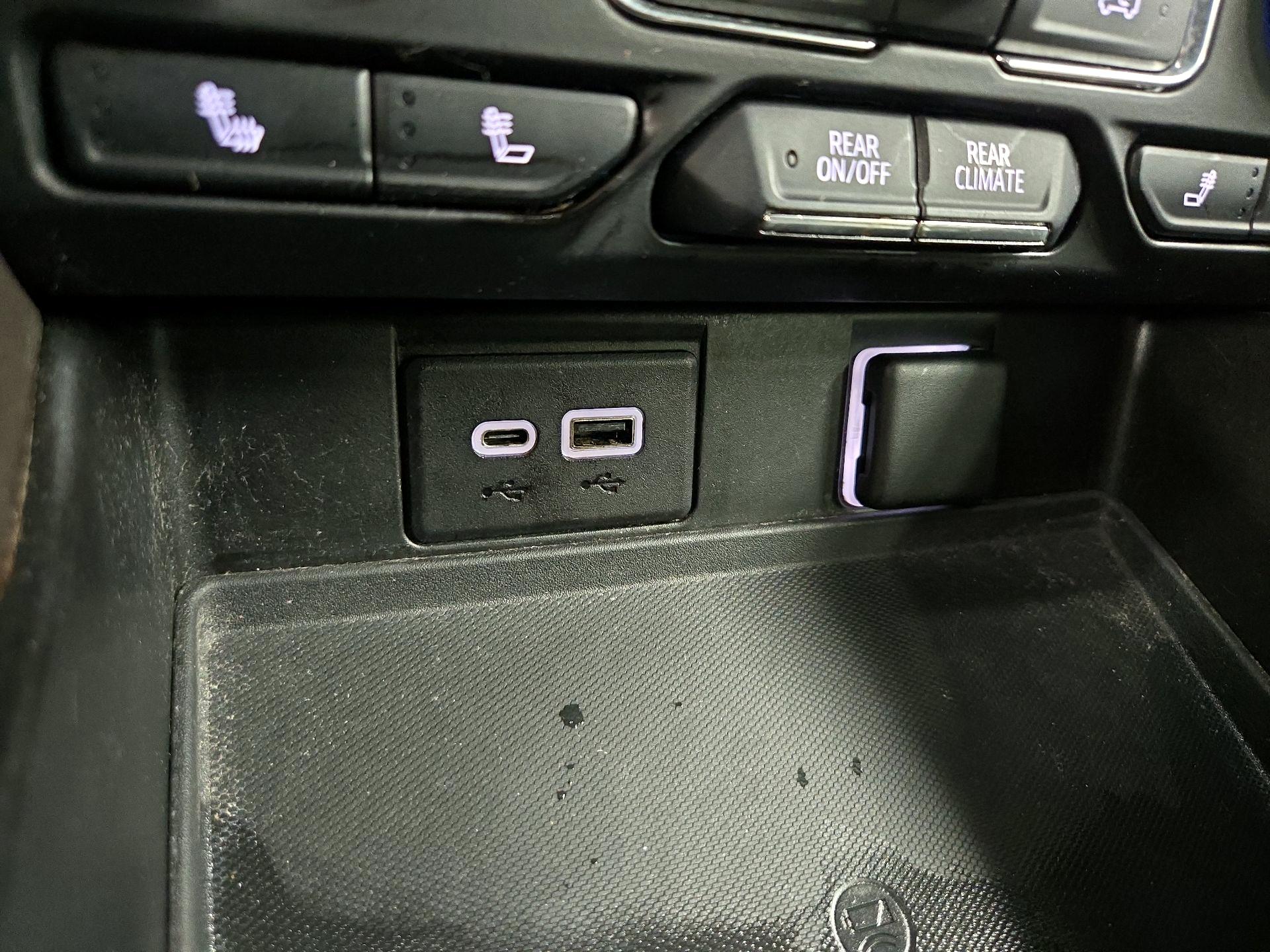 Thumbnail: 2021 Chevrolet Tahoe - 18