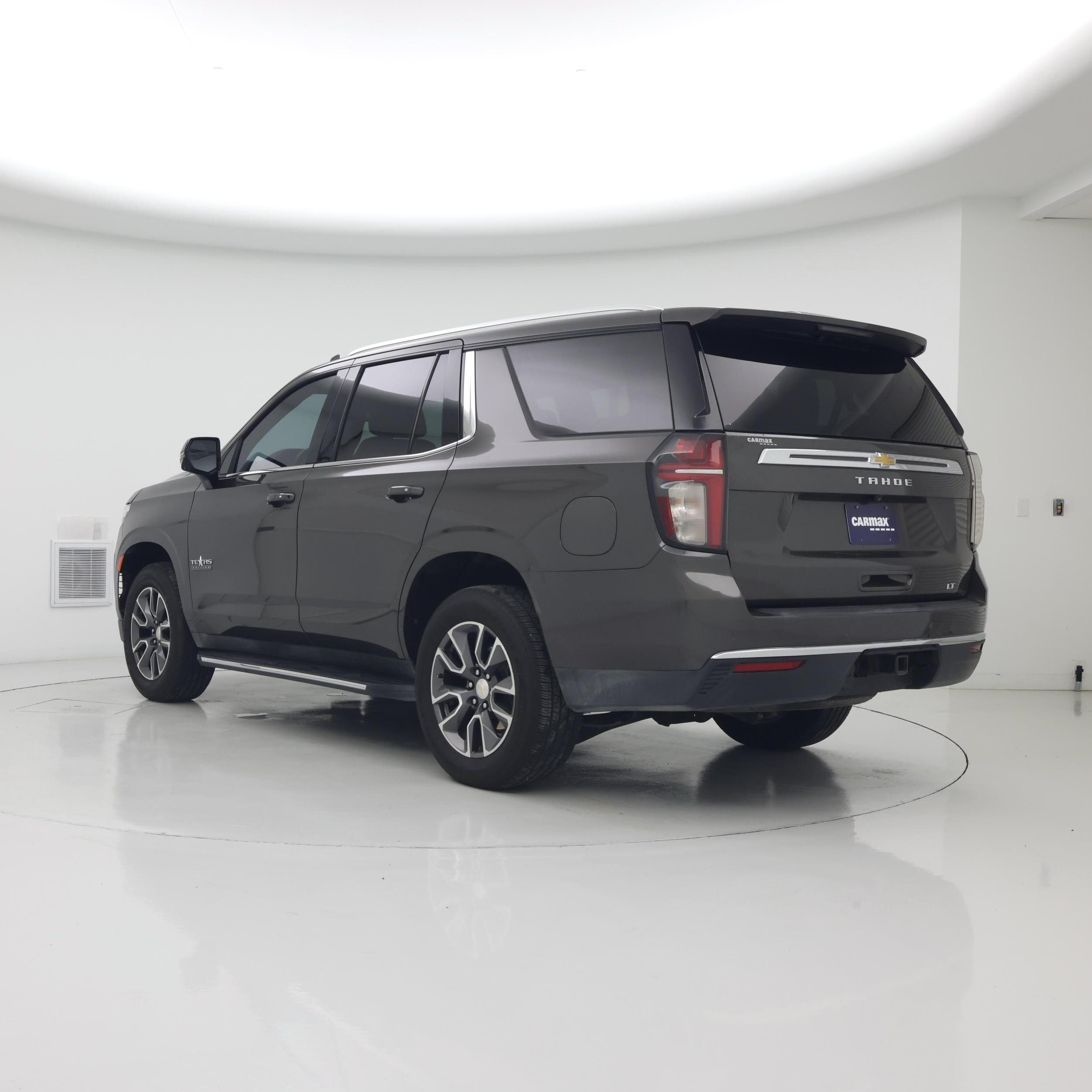 Thumbnail: 2021 Chevrolet Tahoe - 2