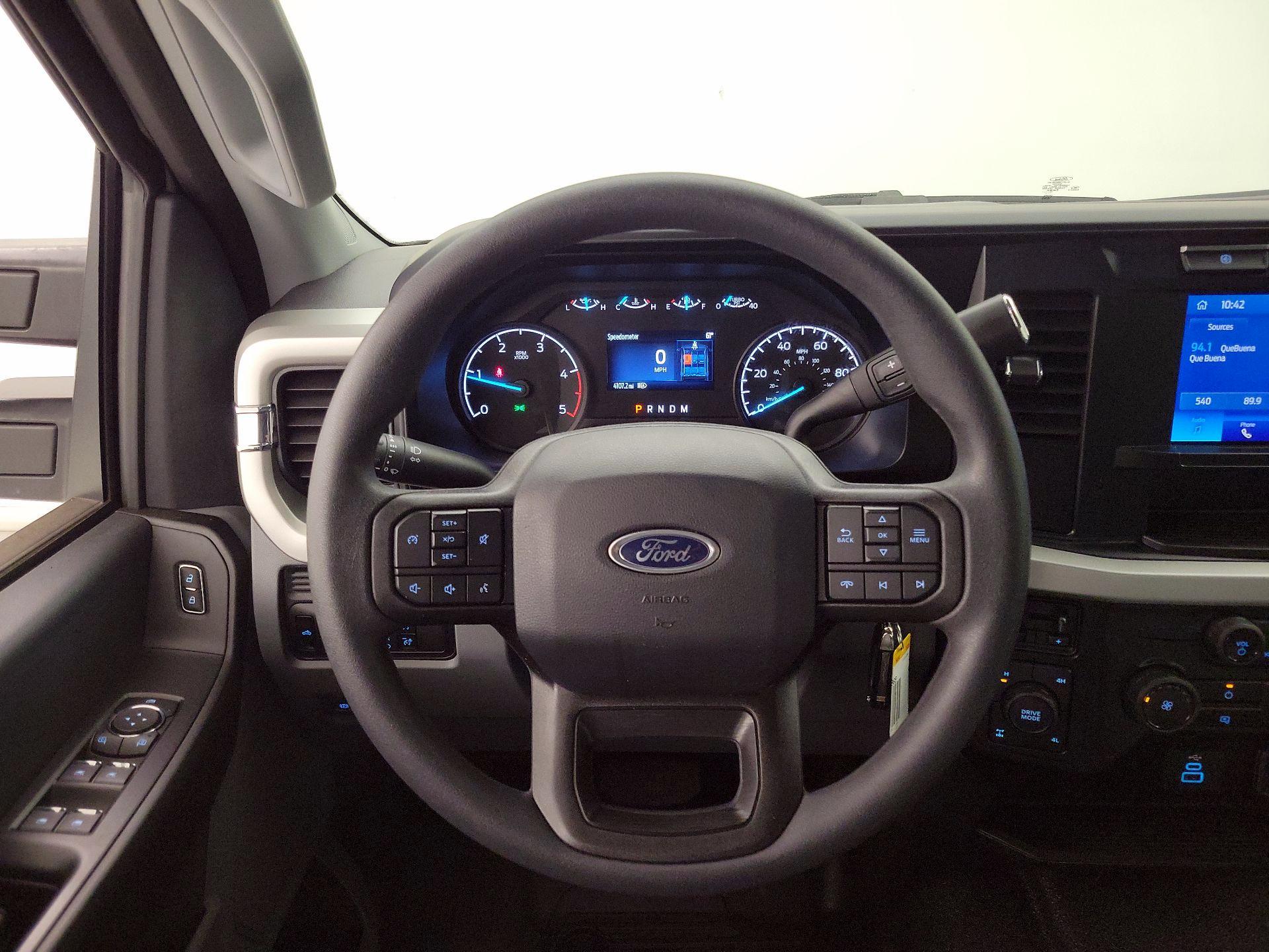 Thumbnail: 2023 Ford F-250 - 10