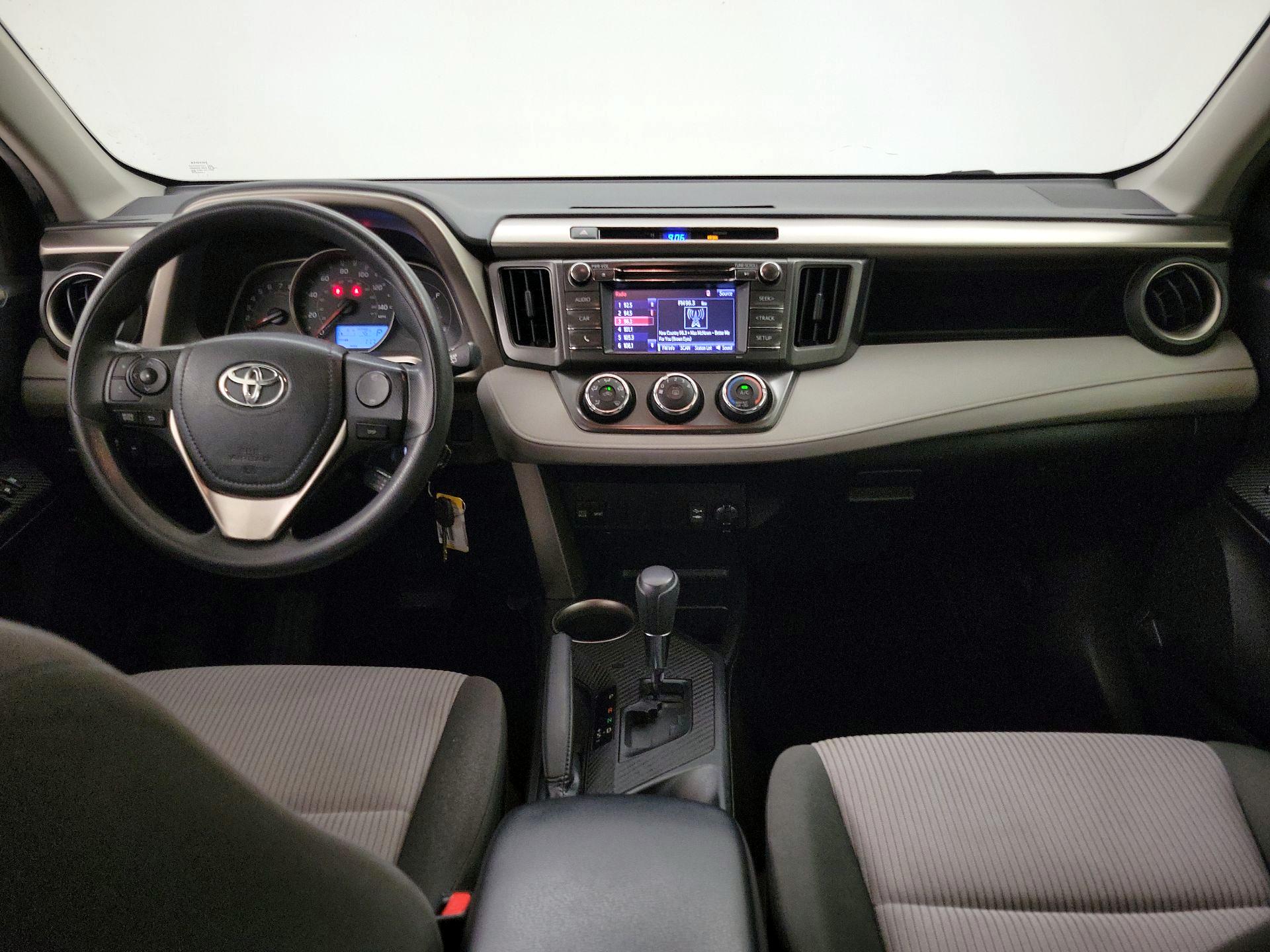 Thumbnail: 2015 Toyota RAV4 - 9