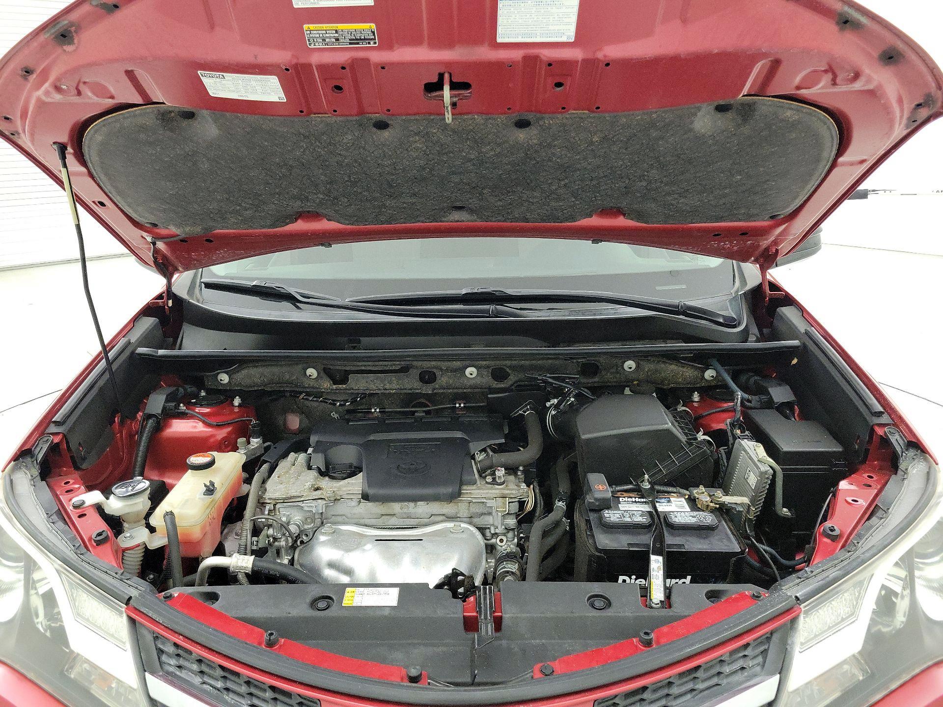 Thumbnail: 2015 Toyota RAV4 - 20