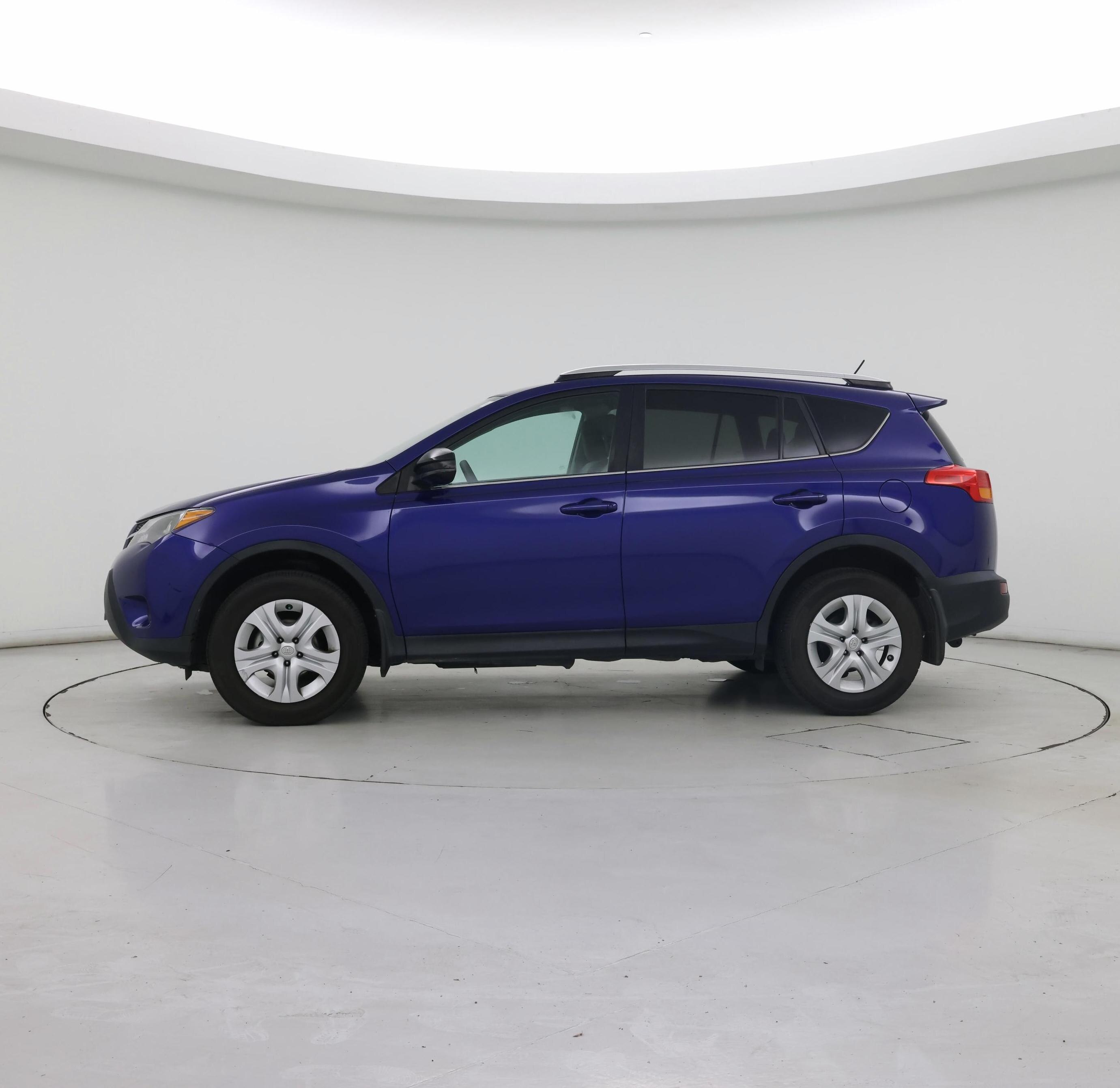 Thumbnail: 2015 Toyota RAV4 - 3