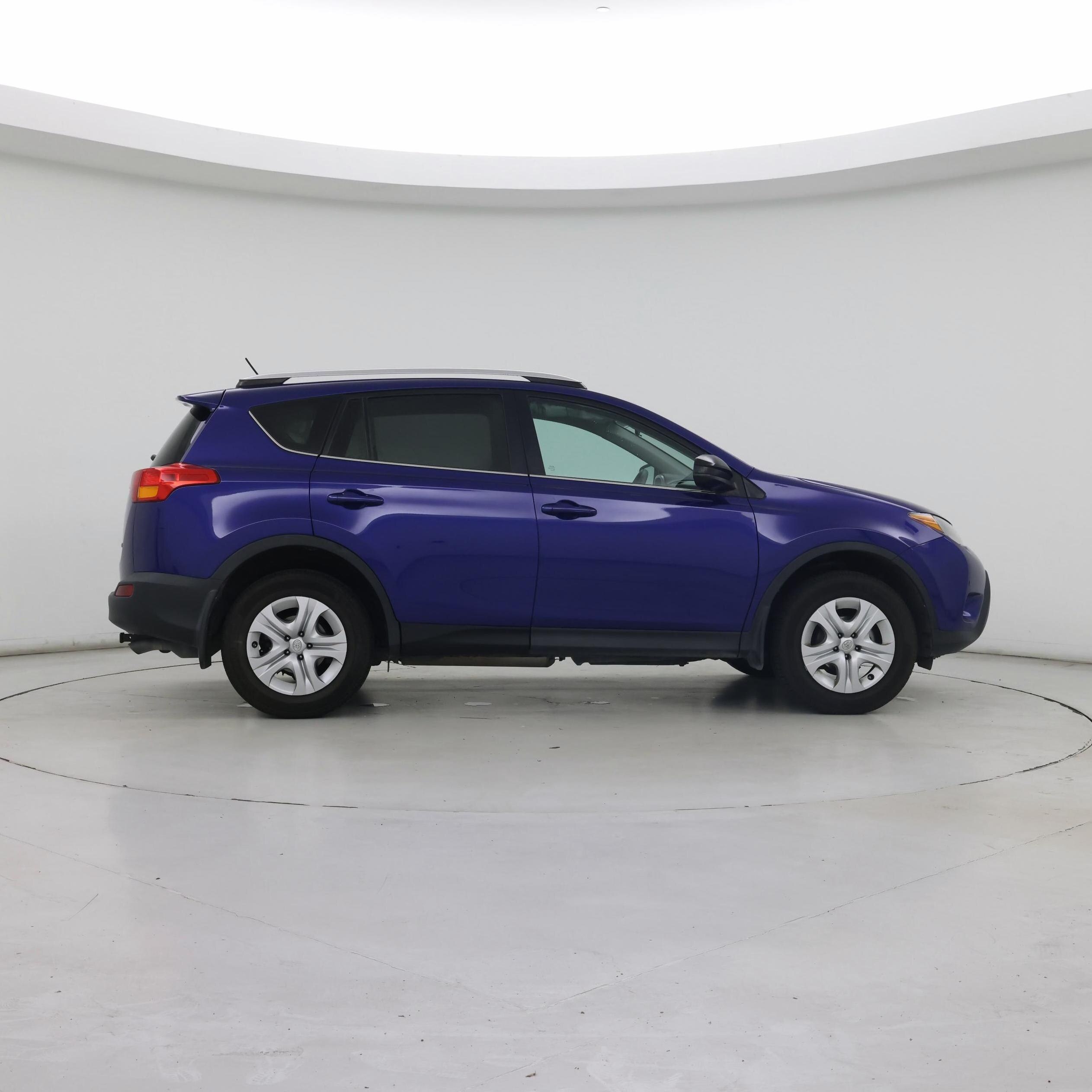 Thumbnail: 2015 Toyota RAV4 - 7