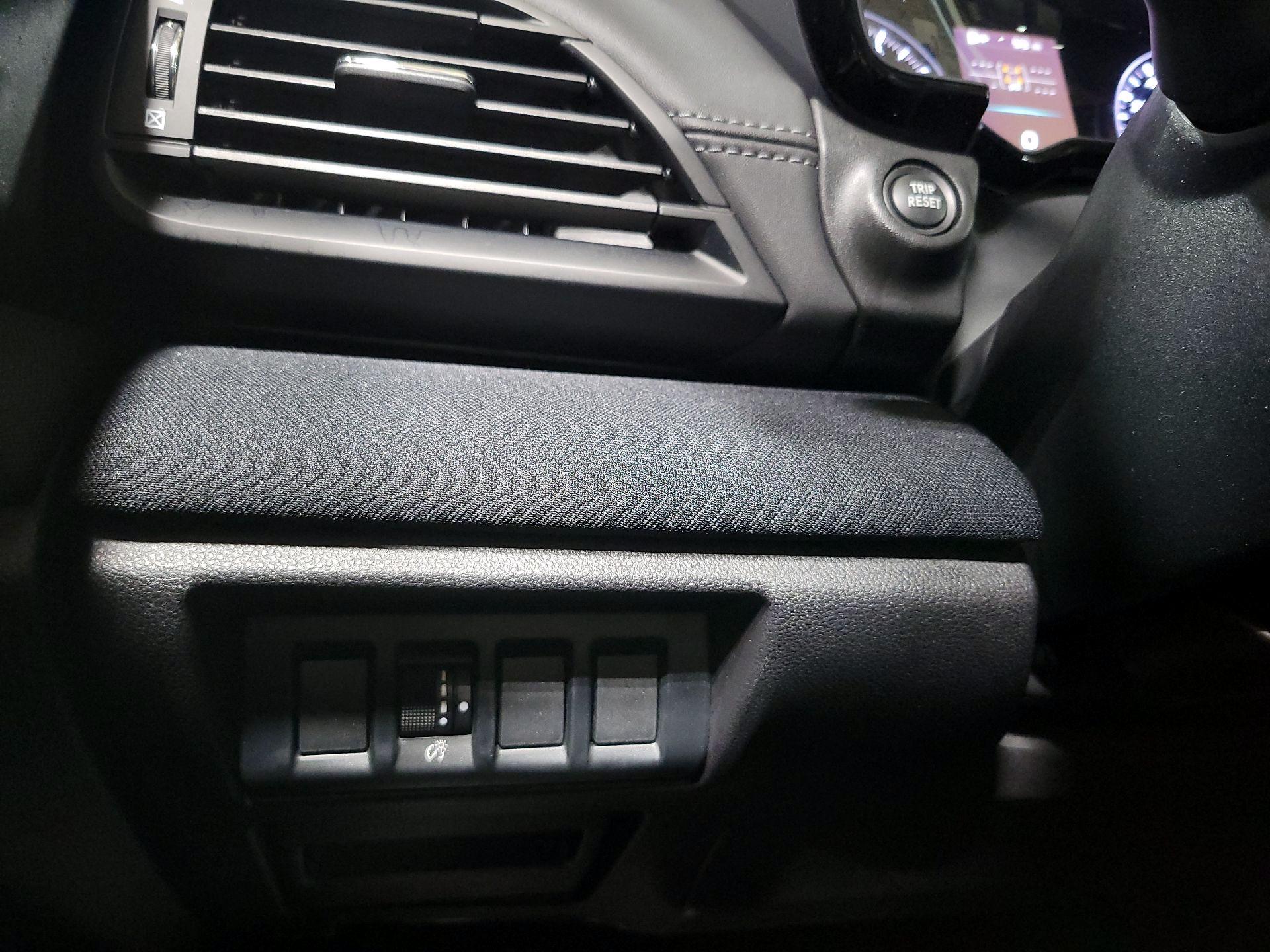 Thumbnail: 2022 Subaru Outback - 13