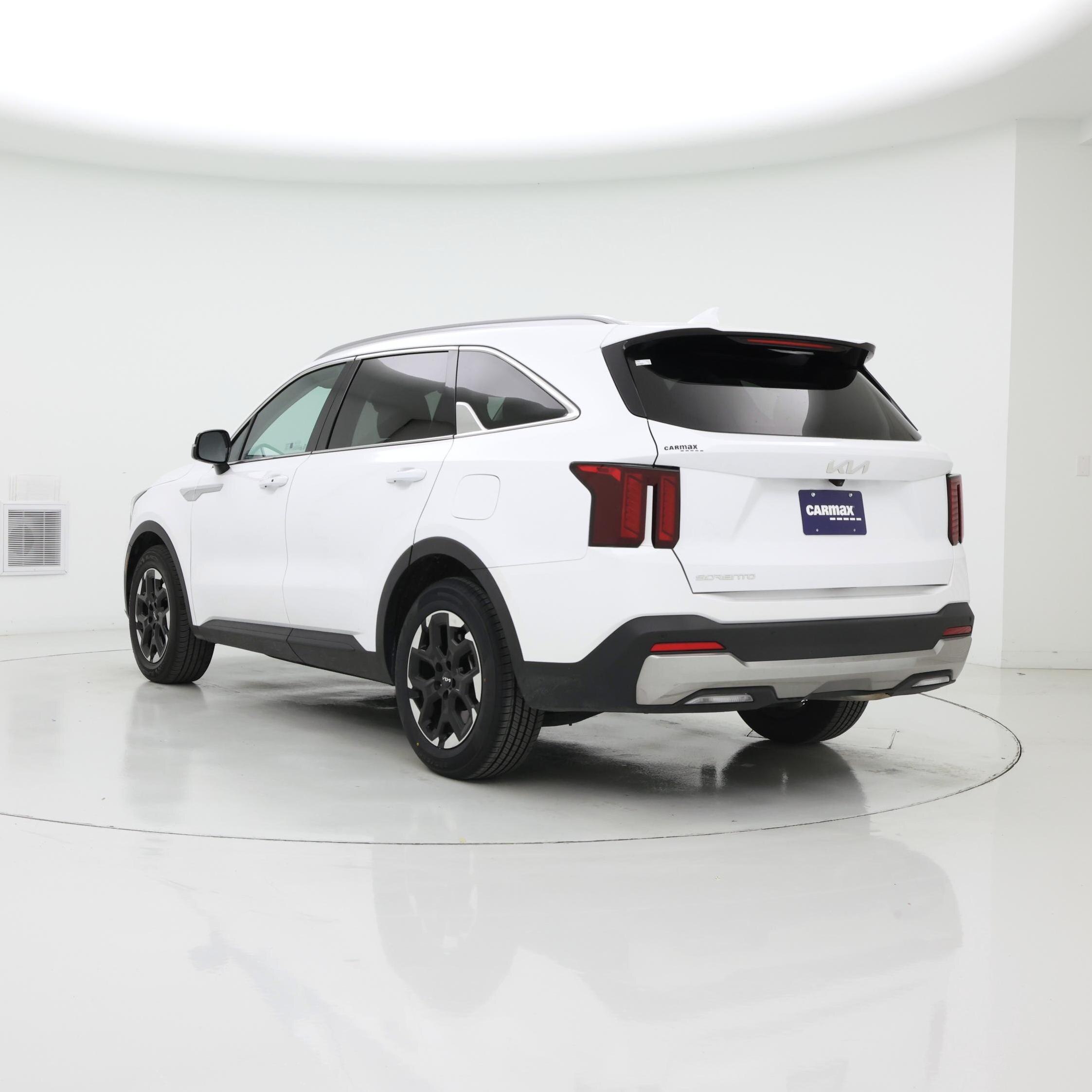 Thumbnail: 2024 Kia Sorento - 2