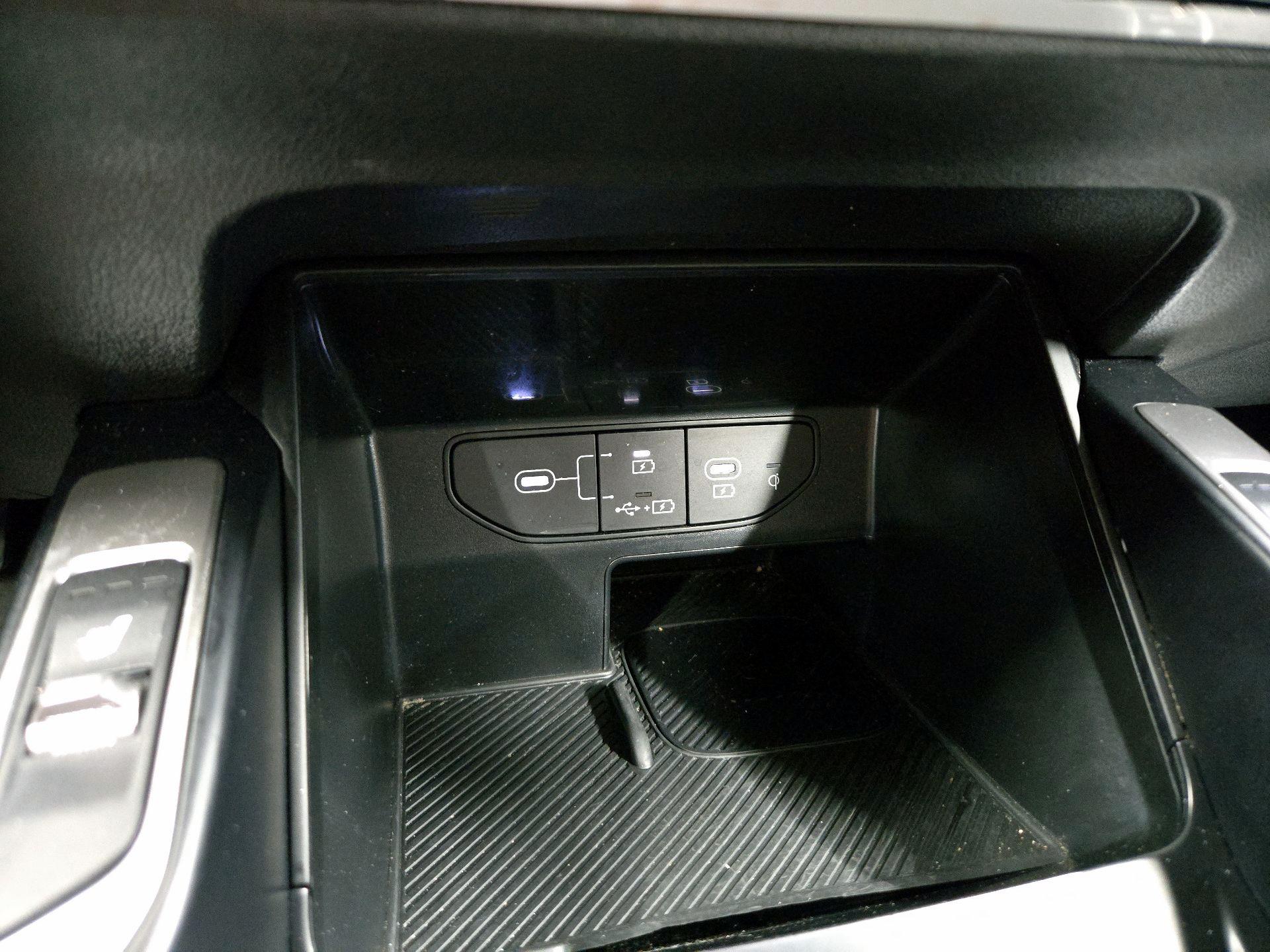 Thumbnail: 2024 Kia Sorento - 19