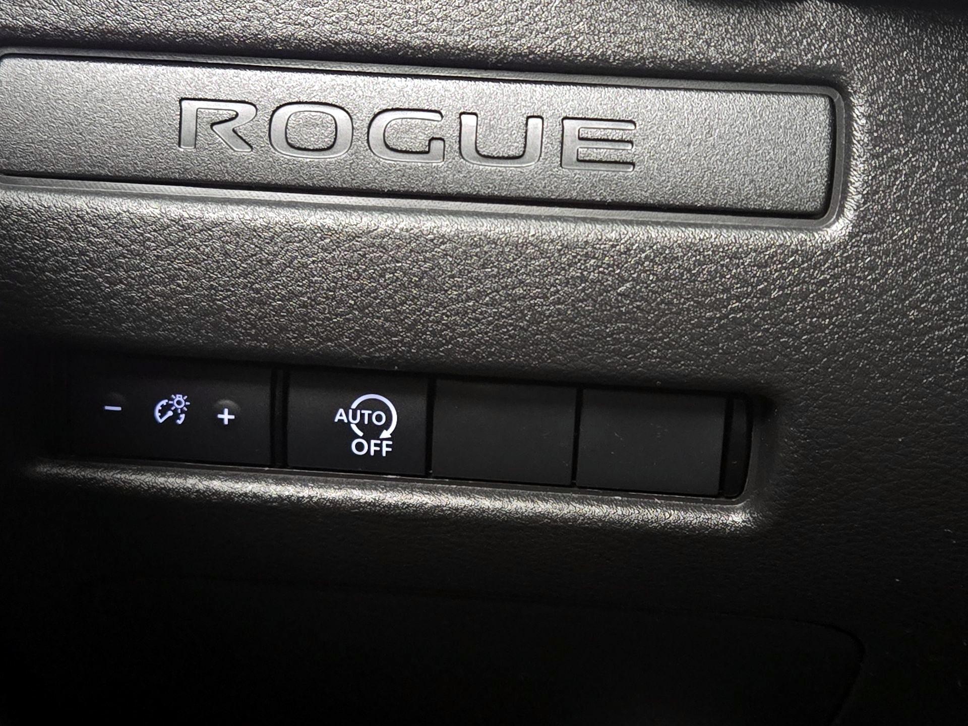 Thumbnail: 2023 Nissan Rogue - 13