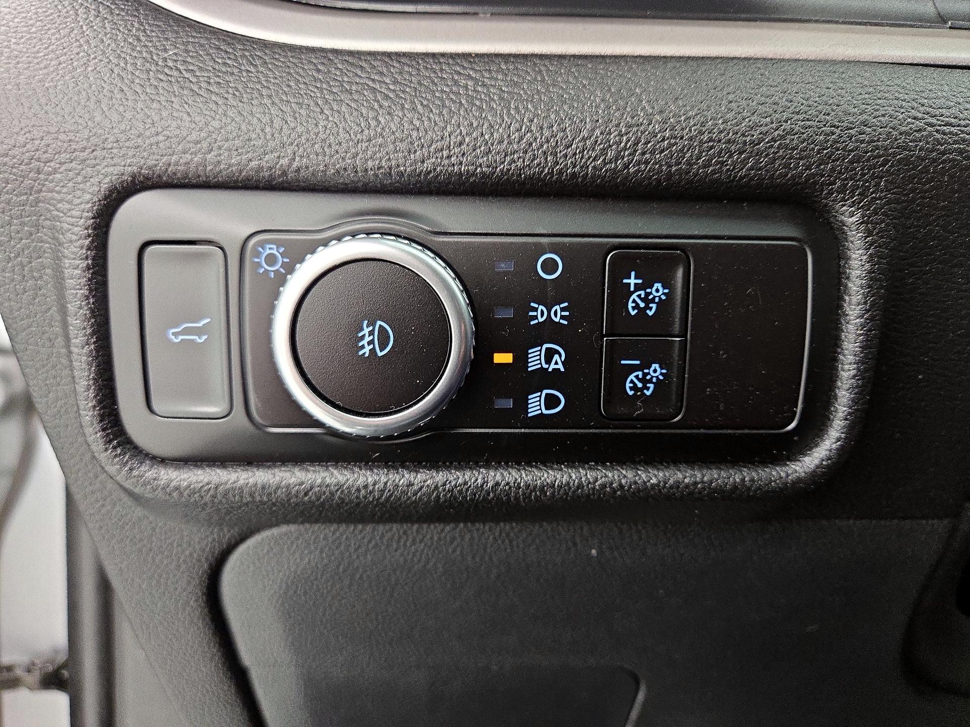 Thumbnail: 2023 Ford Explorer - 13