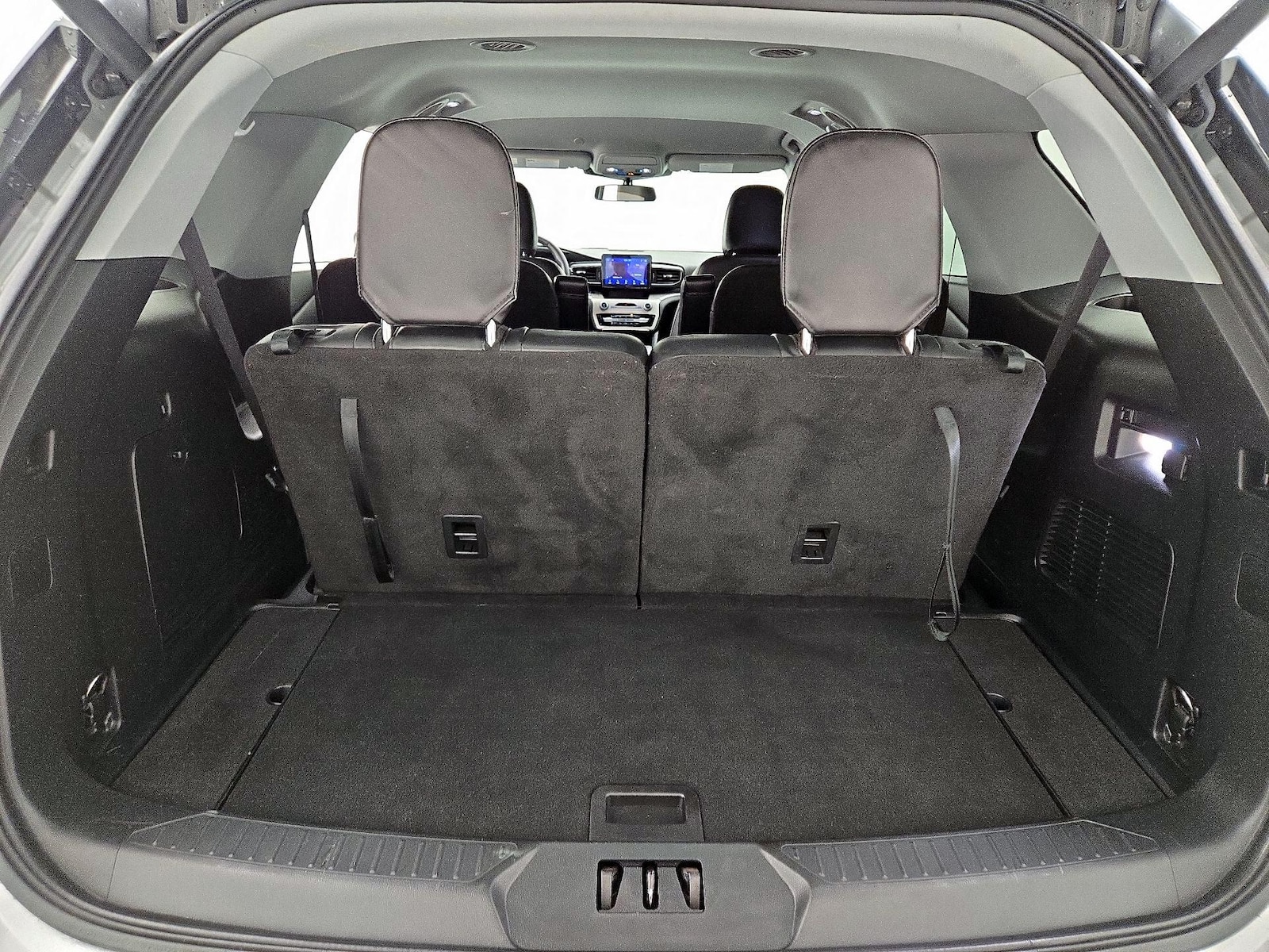 2023 Ford Explorer XLT - Photo 23