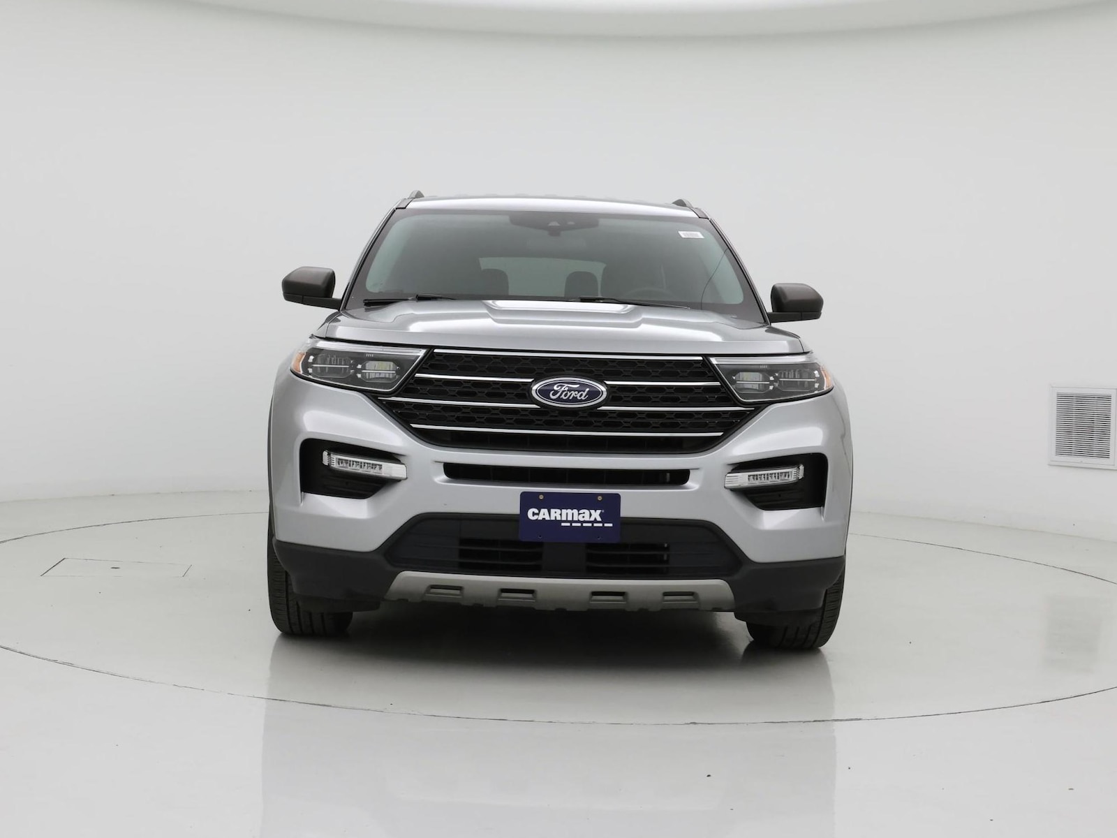 2023 Ford Explorer XLT - Photo 6