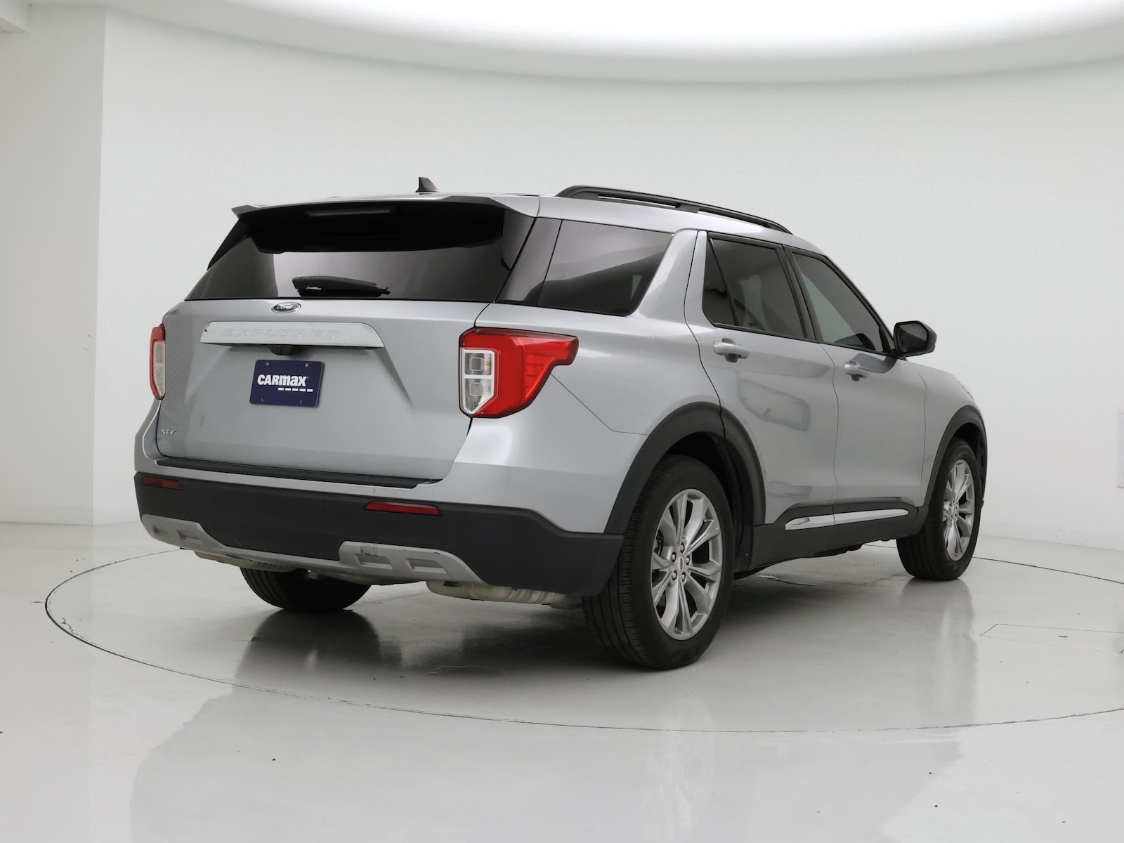 2023 Ford Explorer XLT - Photo 9