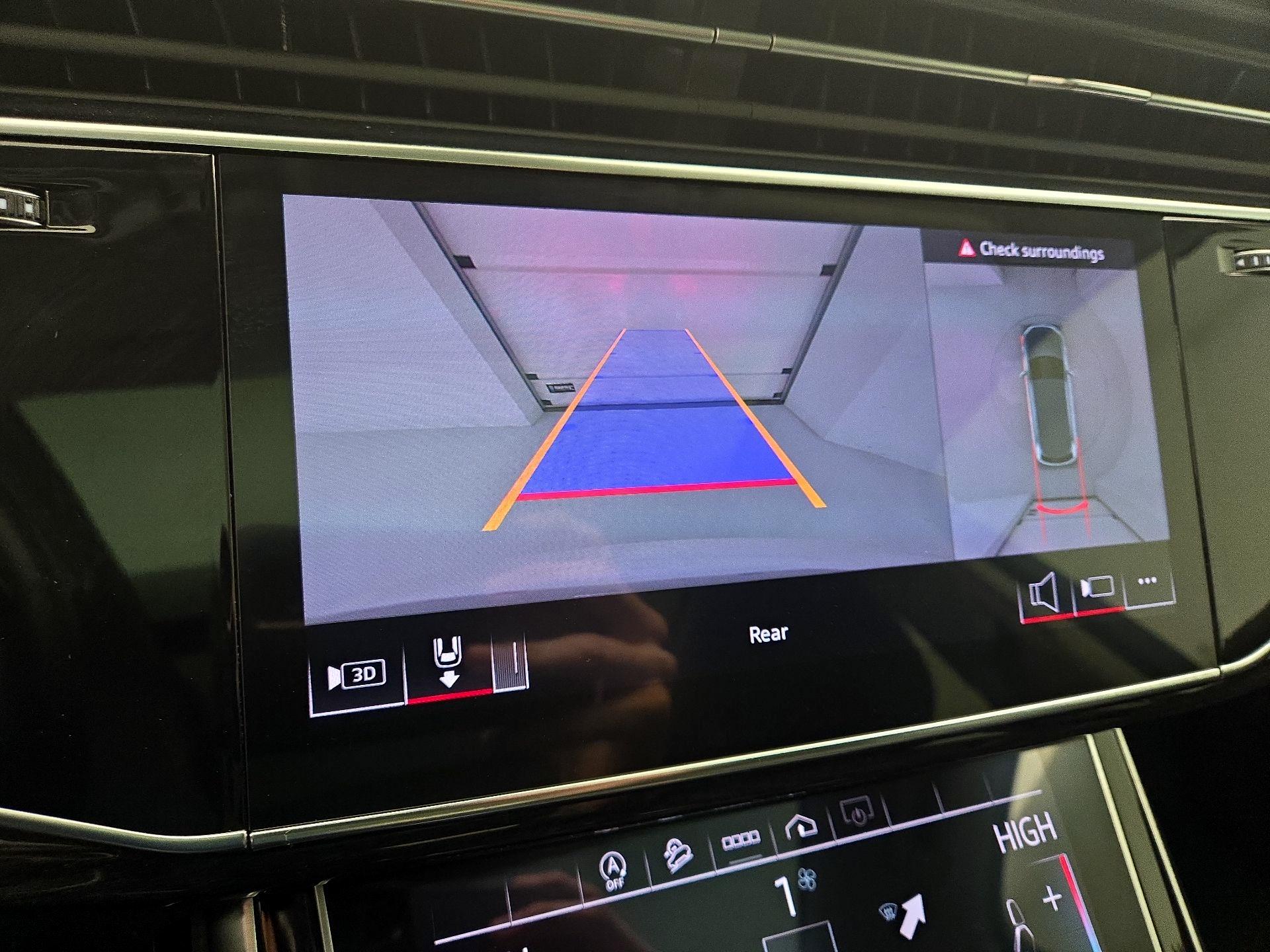 Thumbnail: 2024 Audi Q7 - 13