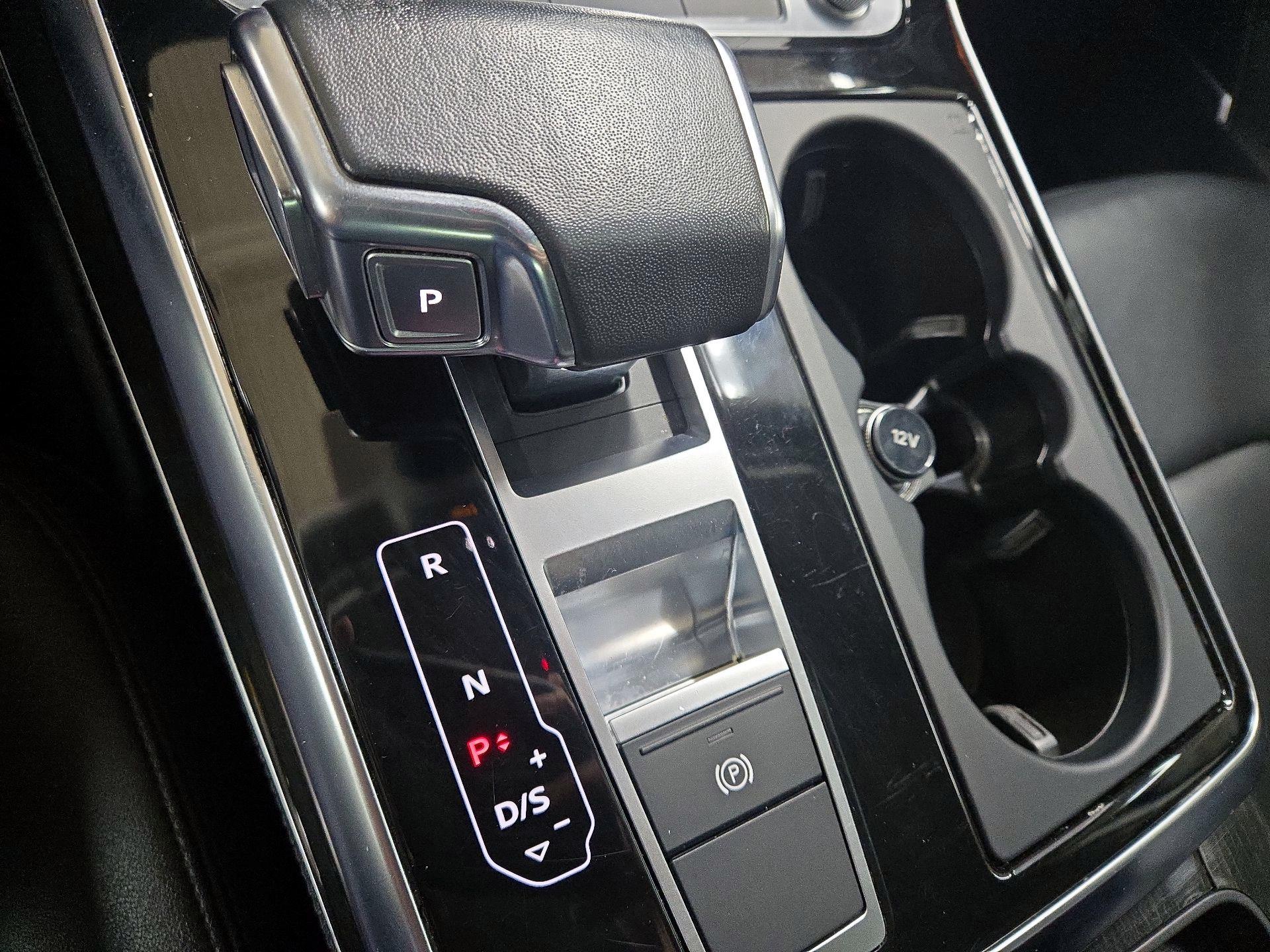 Thumbnail: 2024 Audi Q7 - 16