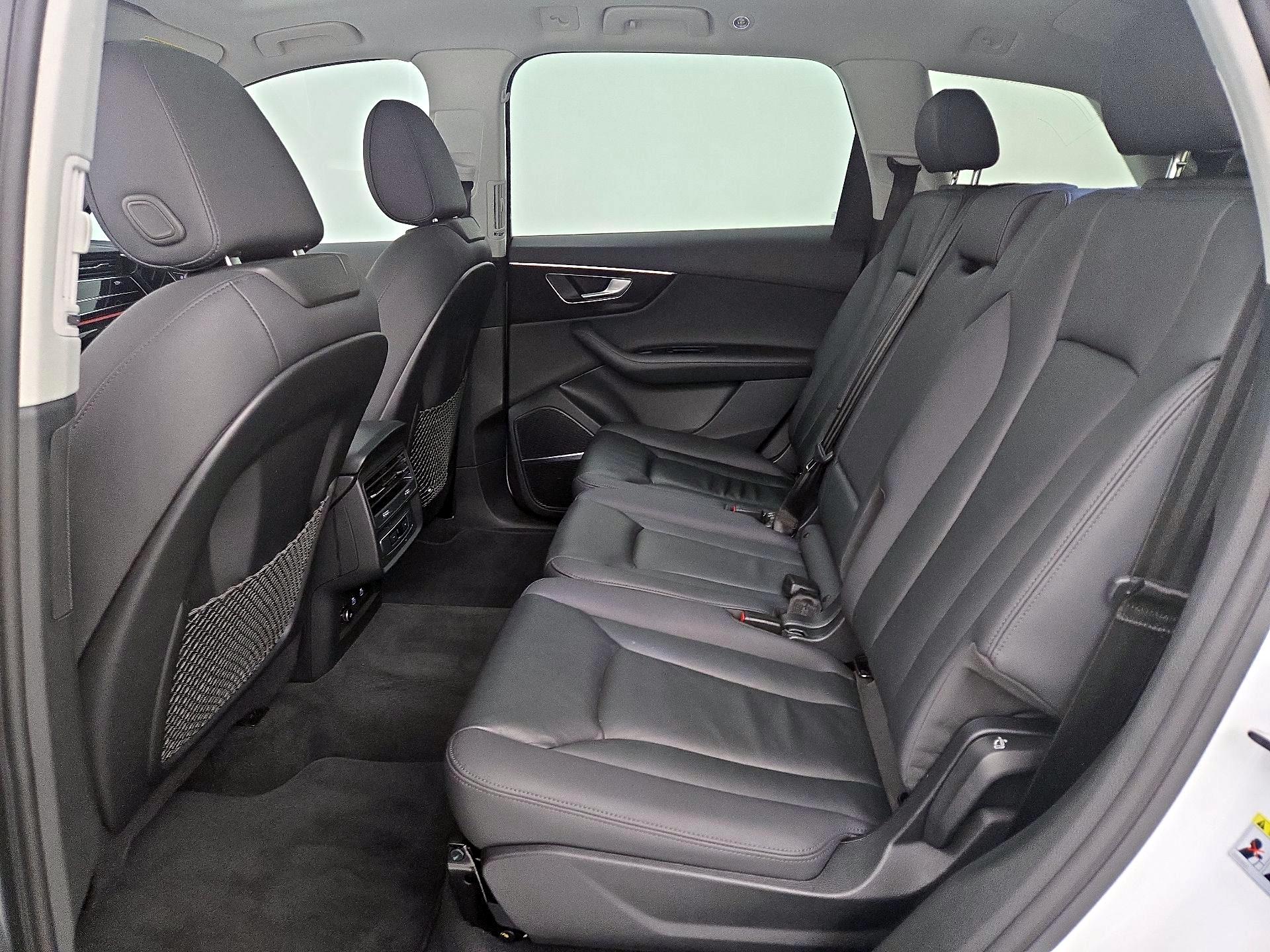 Thumbnail: 2024 Audi Q7 - 19