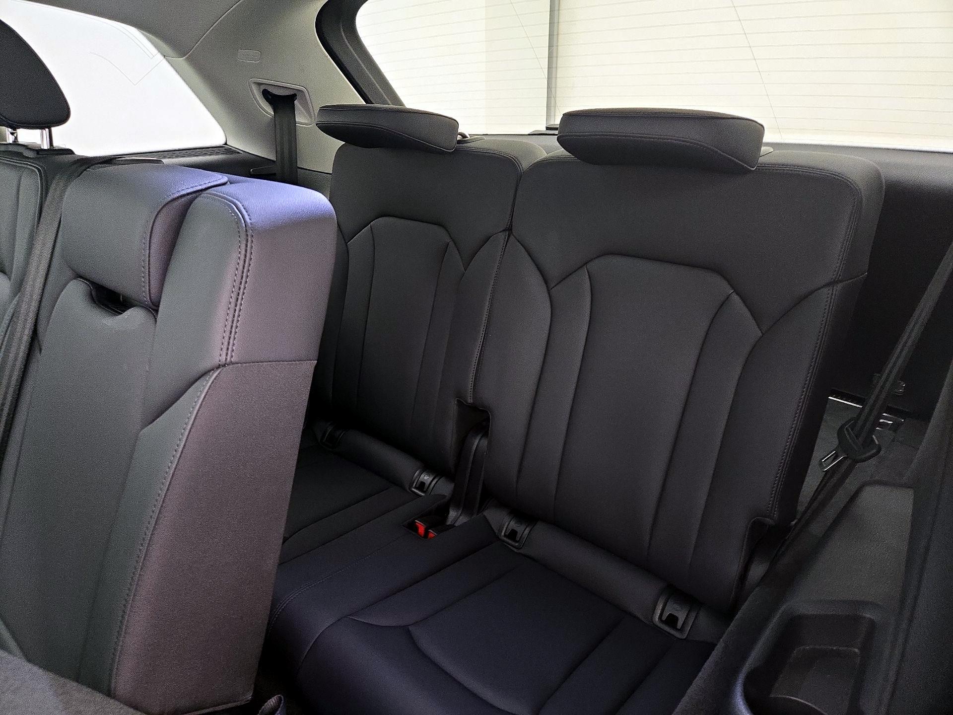 Thumbnail: 2024 Audi Q7 - 20