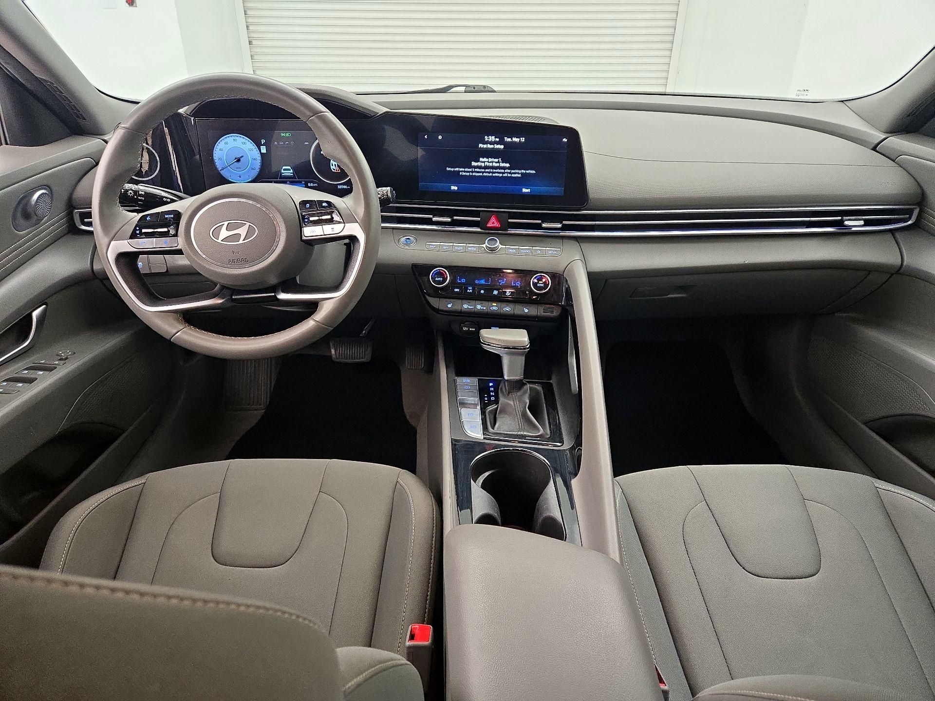 Thumbnail: 2024 Hyundai Elantra - 9