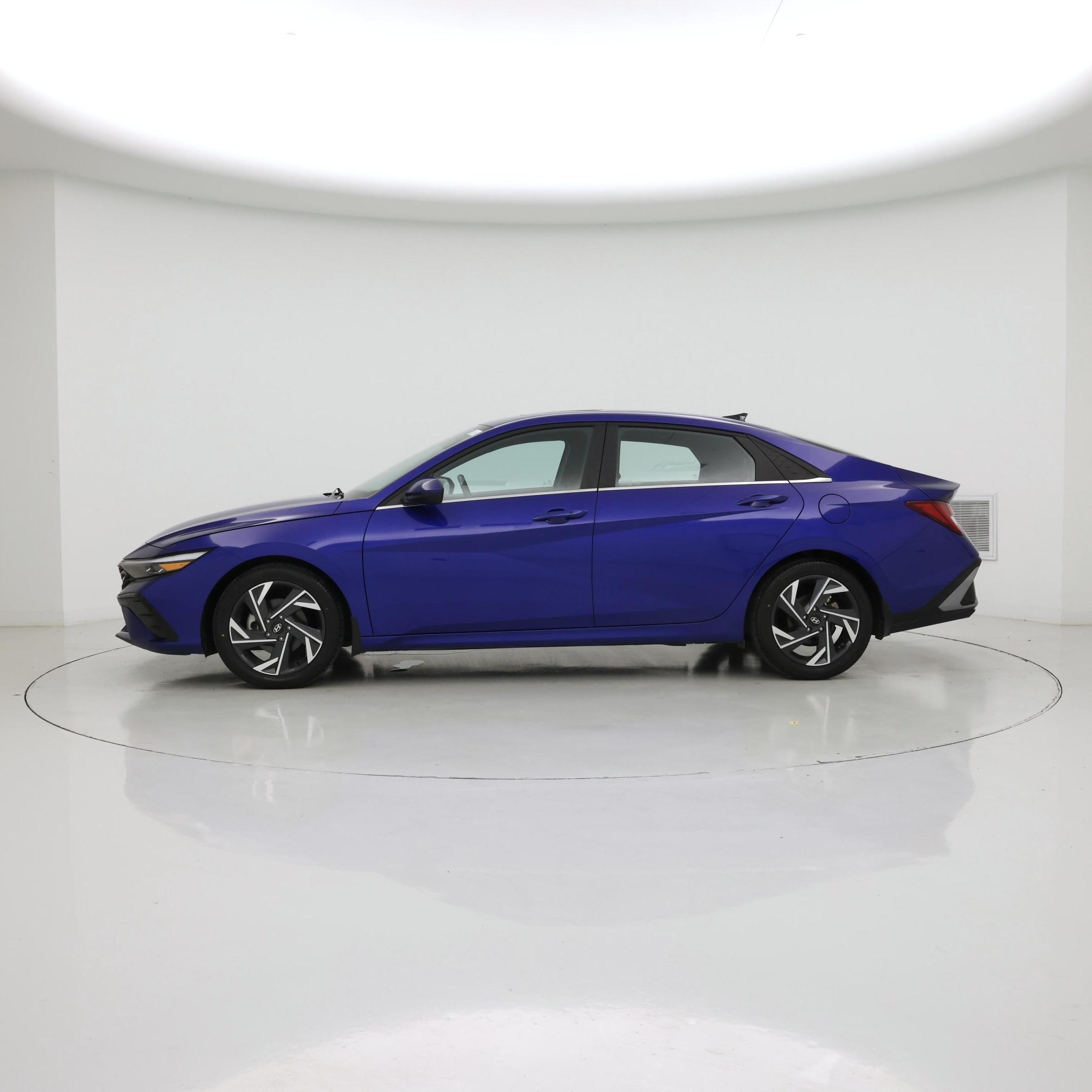 Thumbnail: 2024 Hyundai Elantra - 3