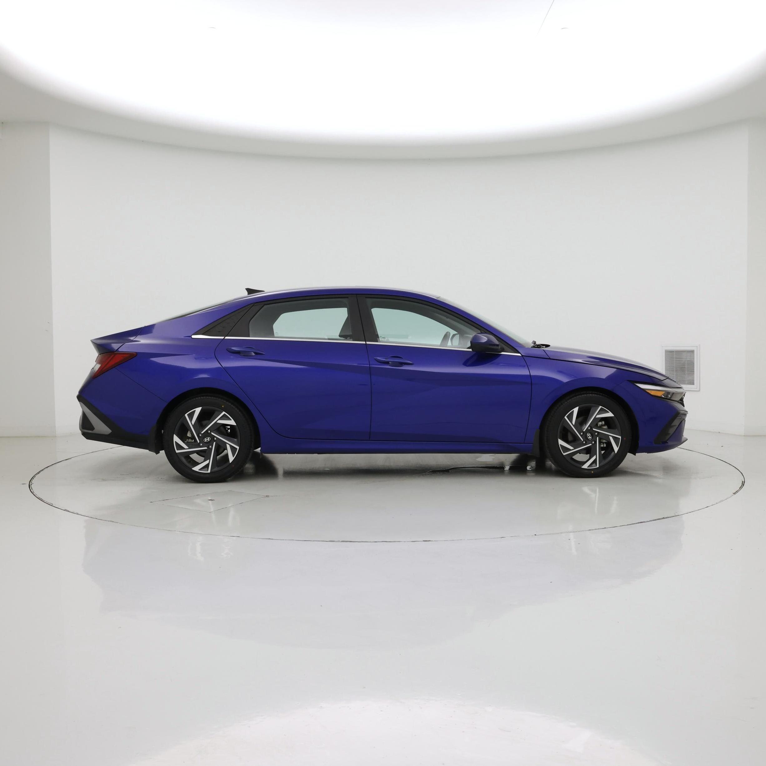 Thumbnail: 2024 Hyundai Elantra - 7