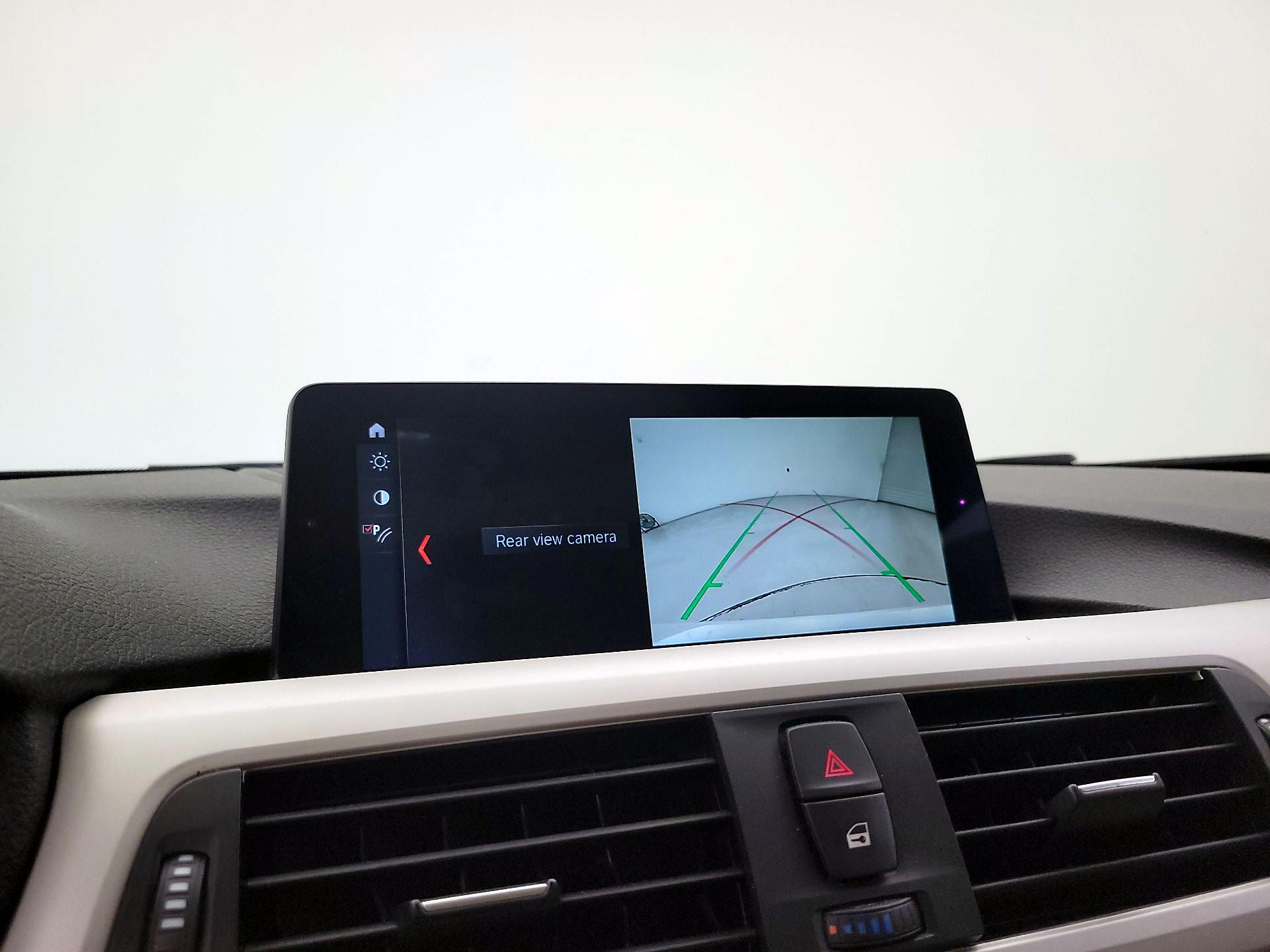 Thumbnail: 2018 BMW 3 Series - 14