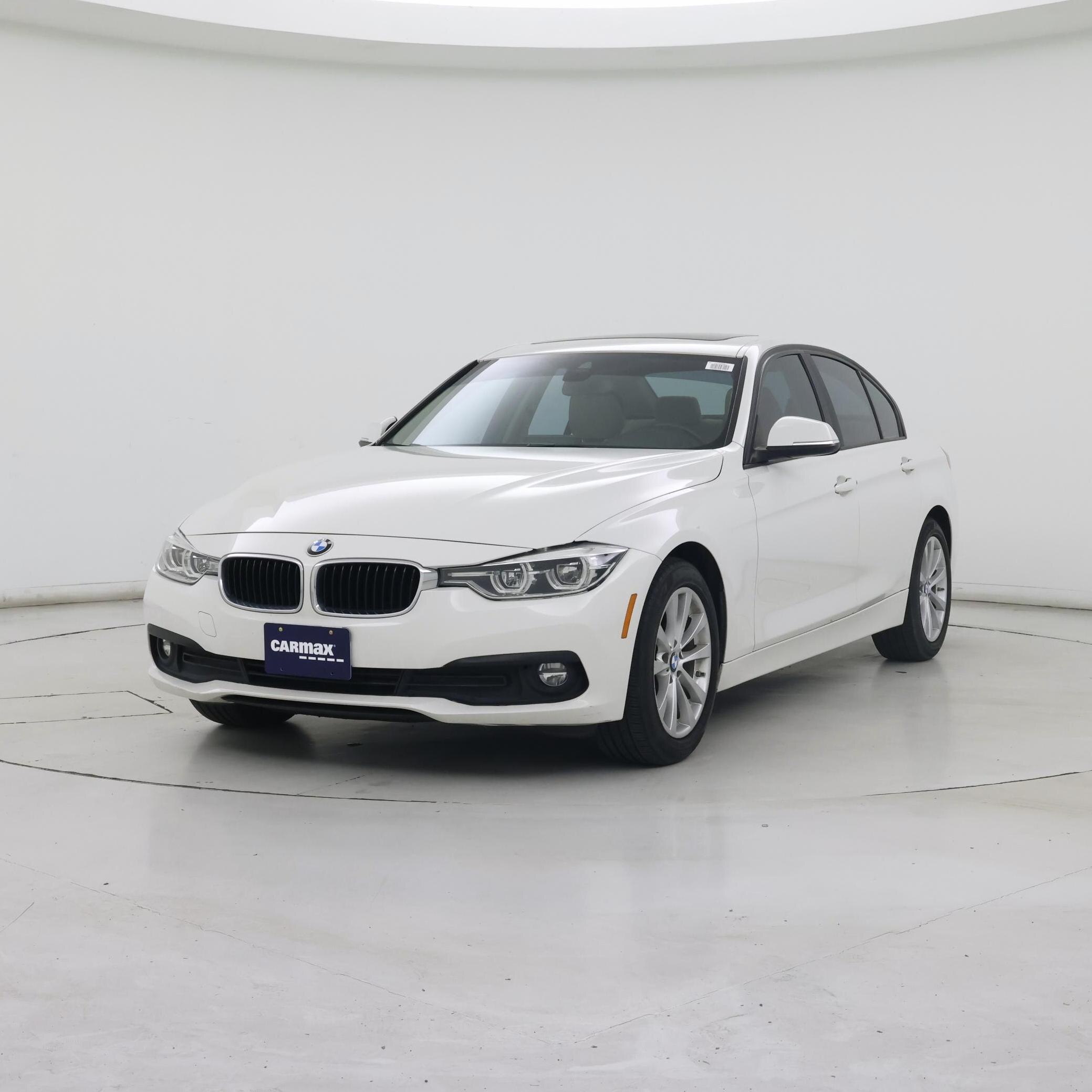 Thumbnail: 2018 BMW 3 Series - 4