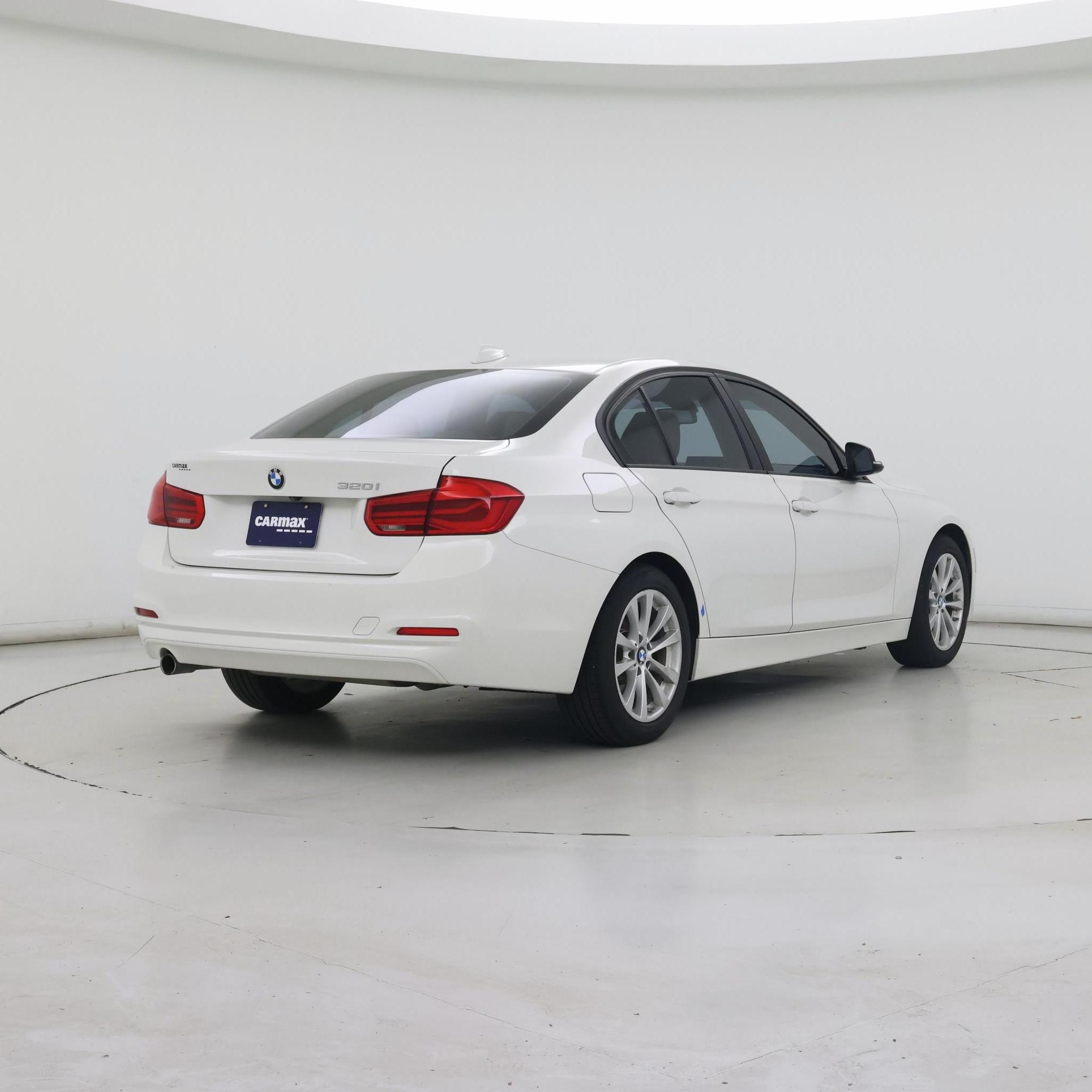 Thumbnail: 2018 BMW 3 Series - 8