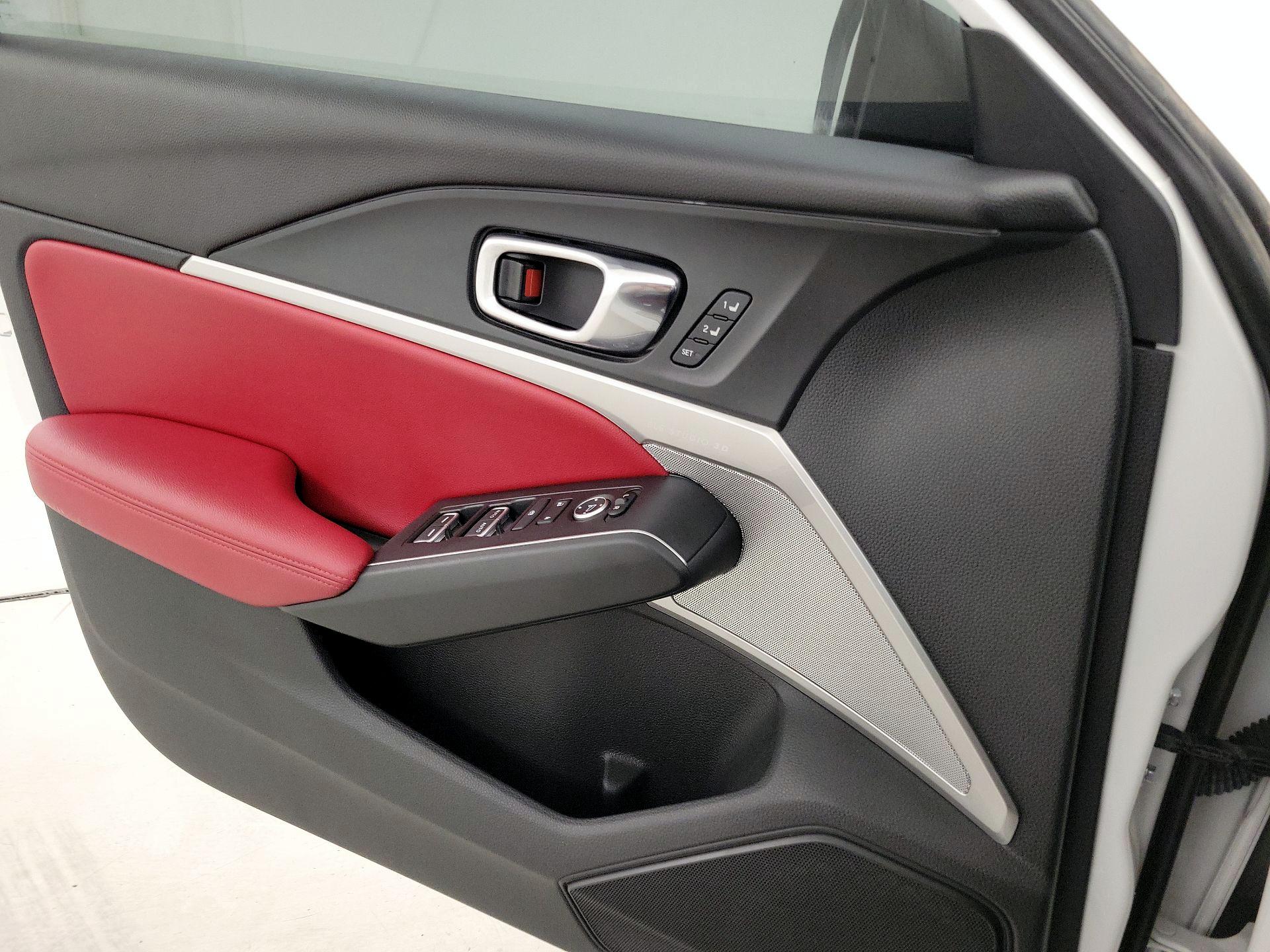 Thumbnail: 2023 Acura Integra - 12