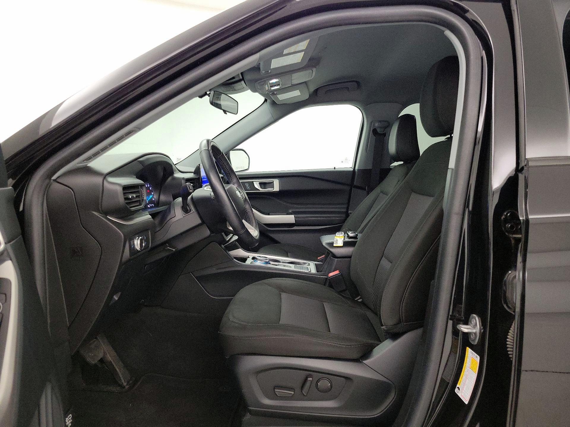 Thumbnail: 2022 Ford Explorer - 11