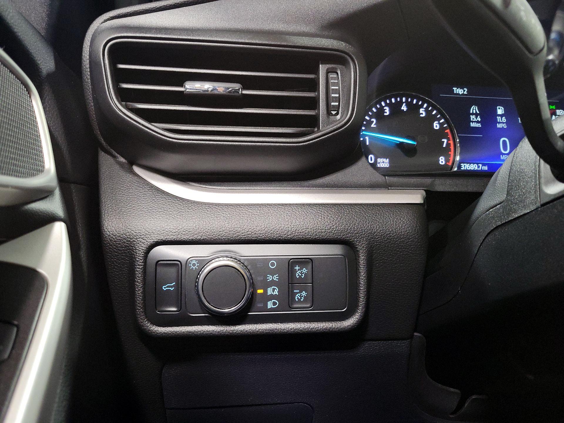 Thumbnail: 2022 Ford Explorer - 13