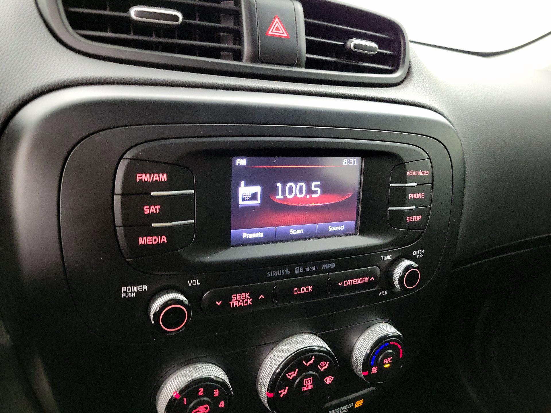 Thumbnail: 2015 Kia Soul - 15