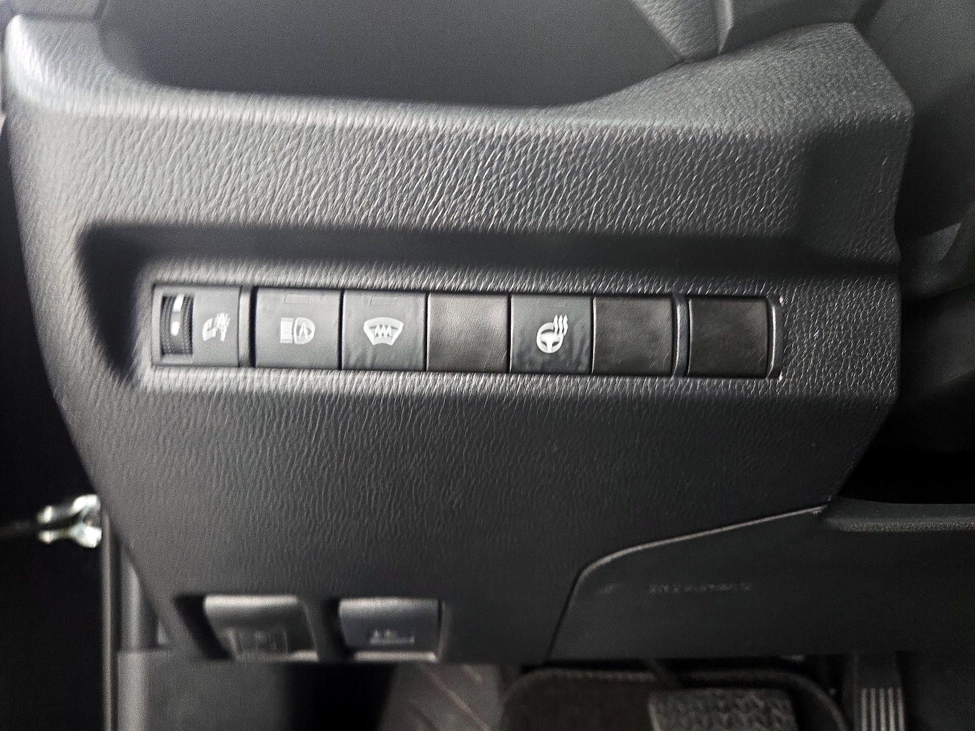 Thumbnail: 2025 Toyota RAV4 - 13