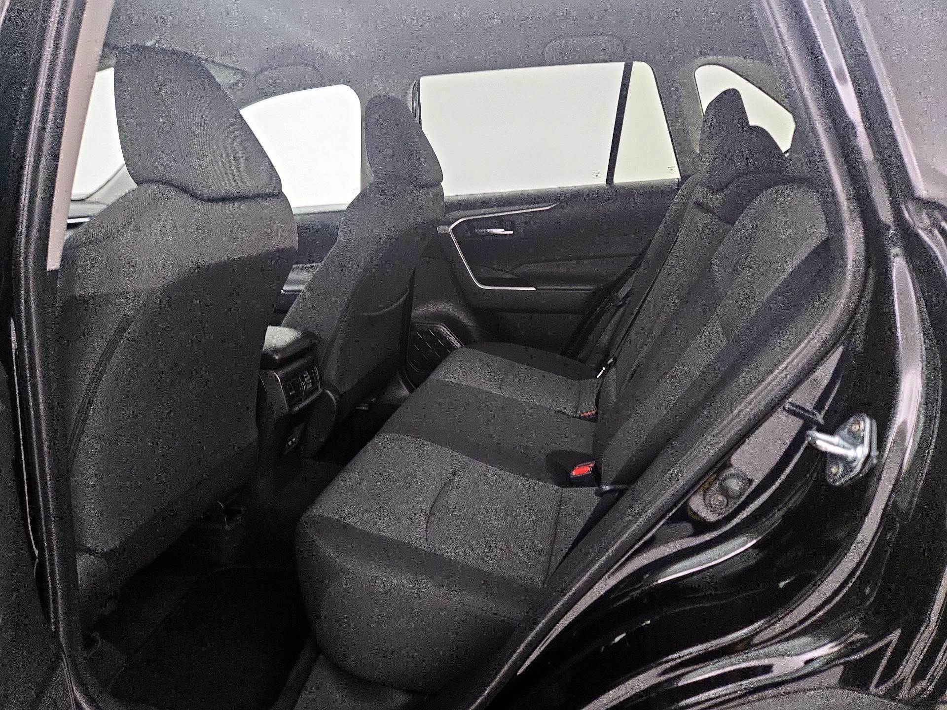 Thumbnail: 2025 Toyota RAV4 - 19