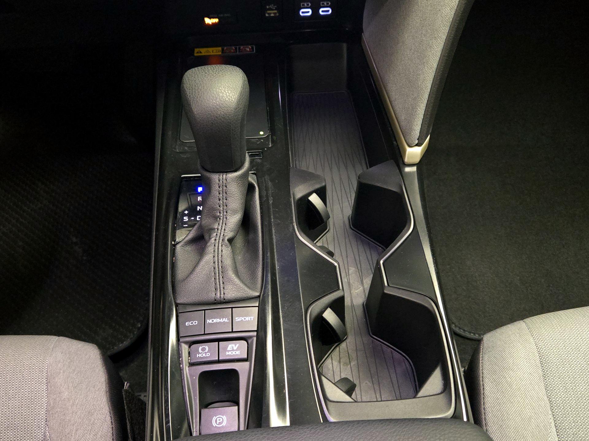 Thumbnail: 2025 Toyota Camry - 16