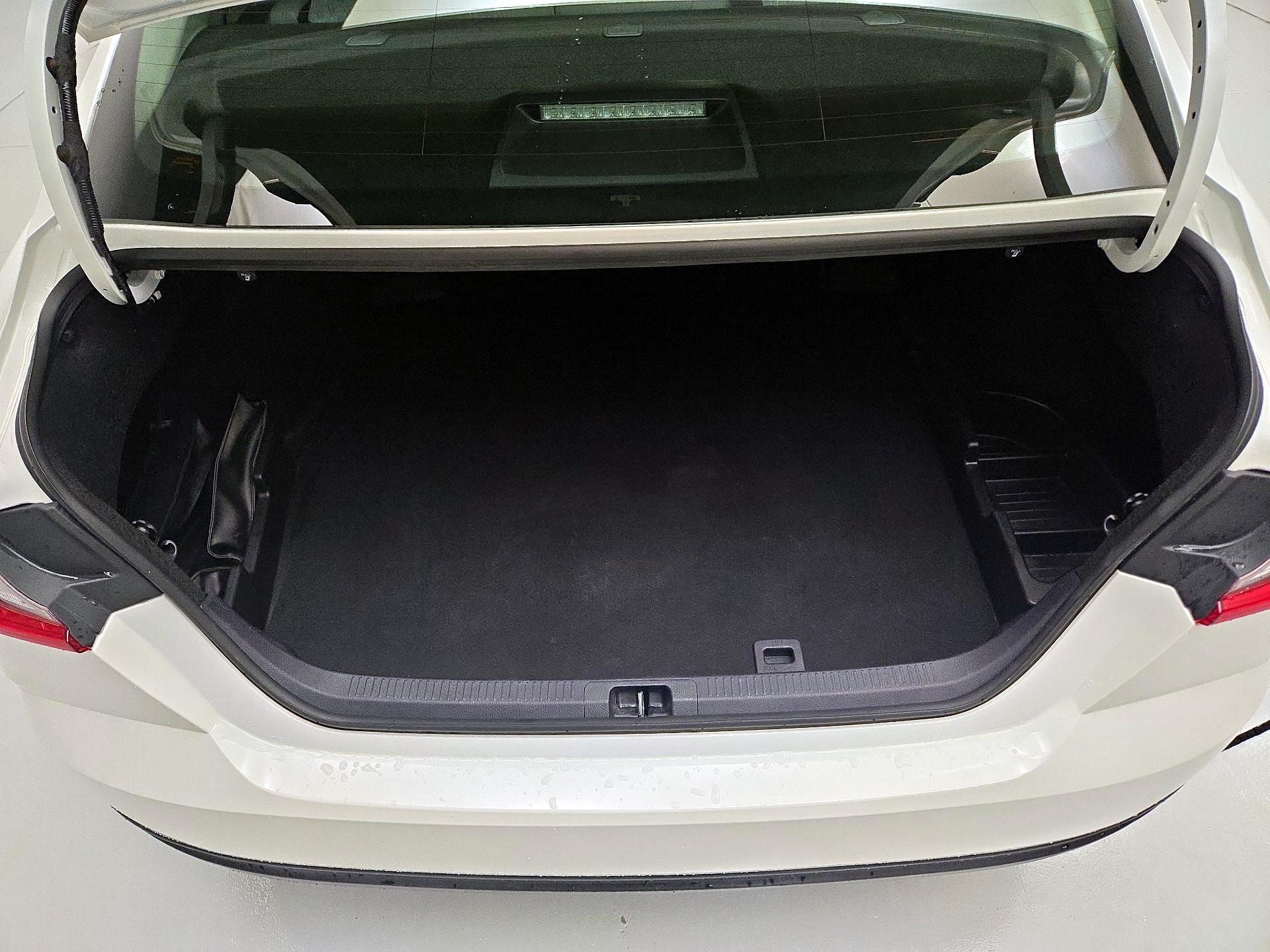 Thumbnail: 2025 Toyota Camry - 20