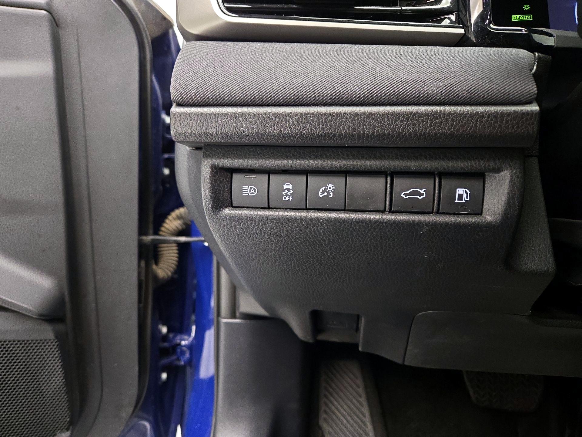 Thumbnail: 2025 Toyota Camry - 13