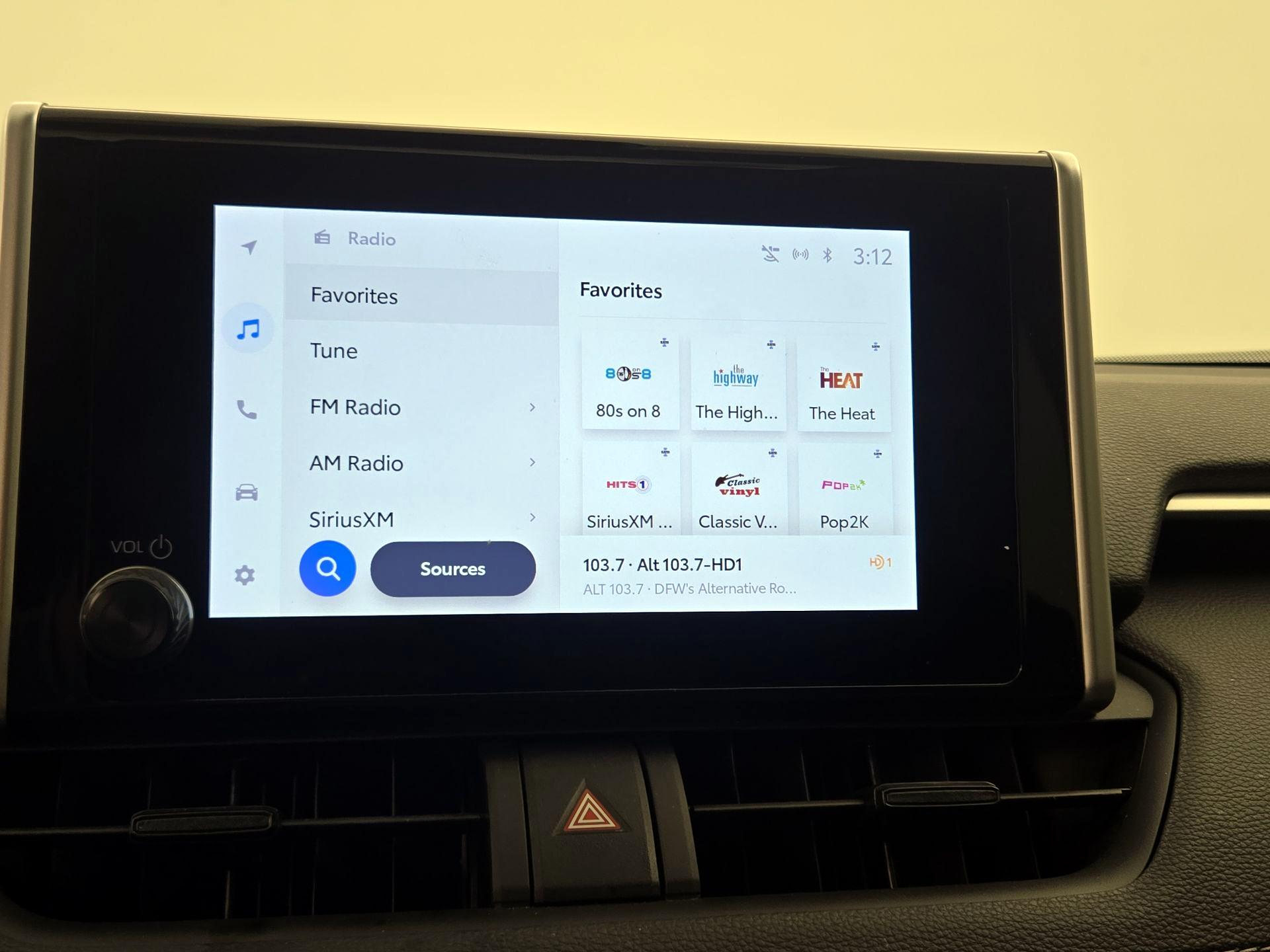 Thumbnail: 2025 Toyota RAV4 - 15