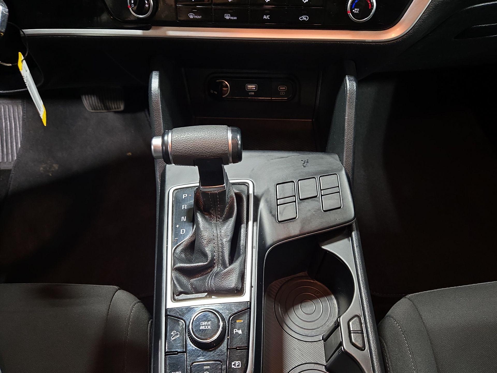 Thumbnail: 2024 Kia Sportage - 17