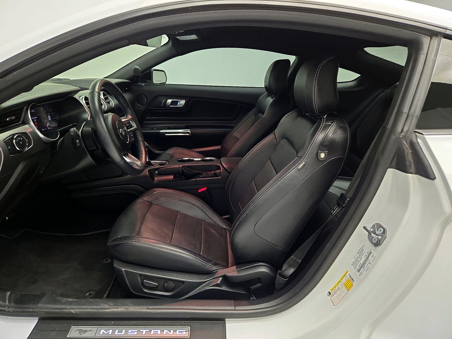 Thumbnail: 2022 Ford Mustang - 11