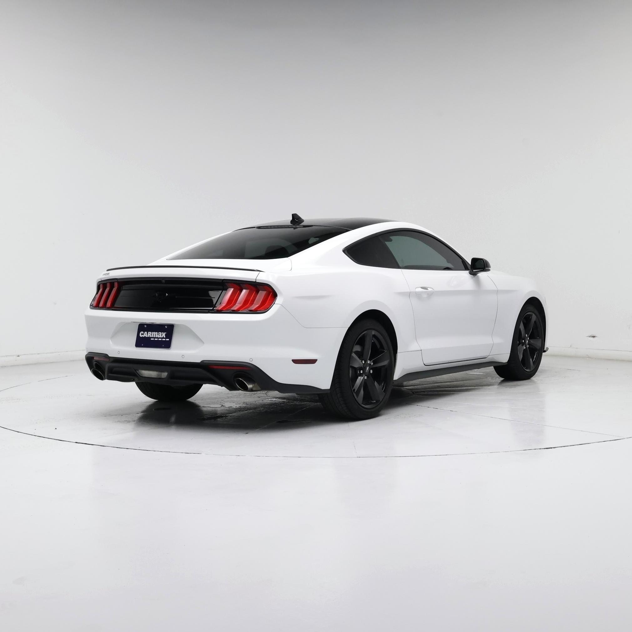Thumbnail: 2022 Ford Mustang - 8