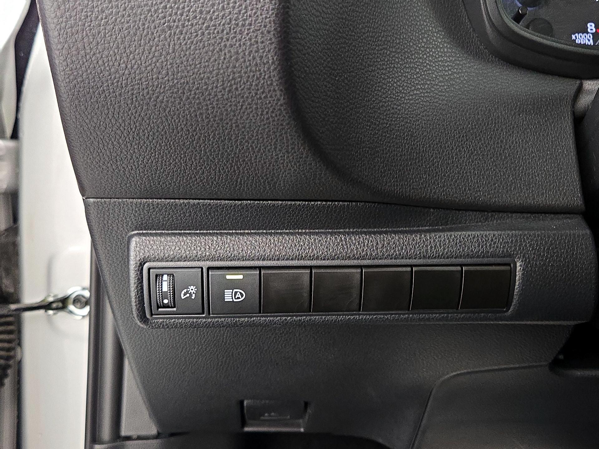 Thumbnail: 2024 Toyota Corolla - 13