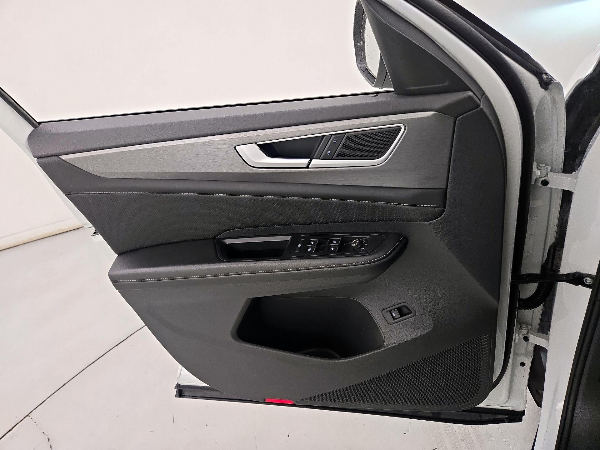 Thumbnail: 2024 Volkswagen Atlas - 12