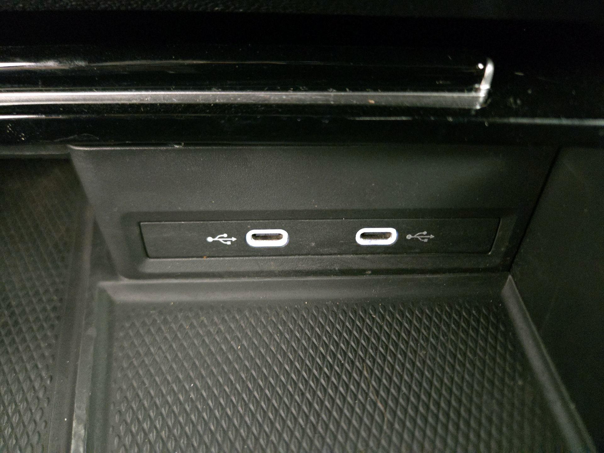 Thumbnail: 2024 Volkswagen Atlas - 18