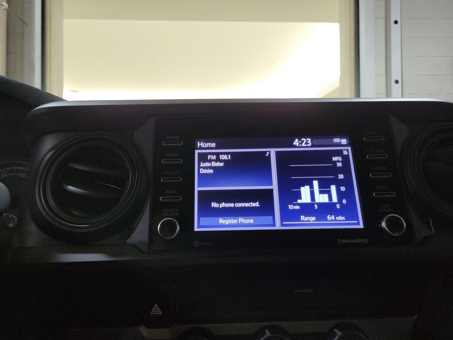 Thumbnail: 2022 Toyota Tacoma - 15