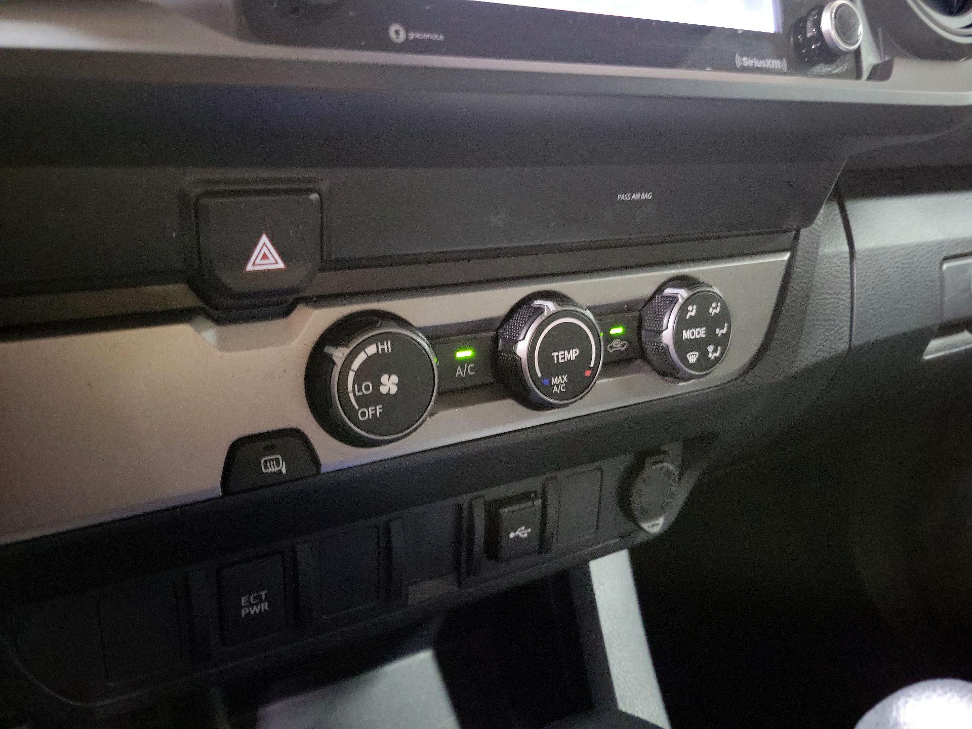 Thumbnail: 2022 Toyota Tacoma - 16