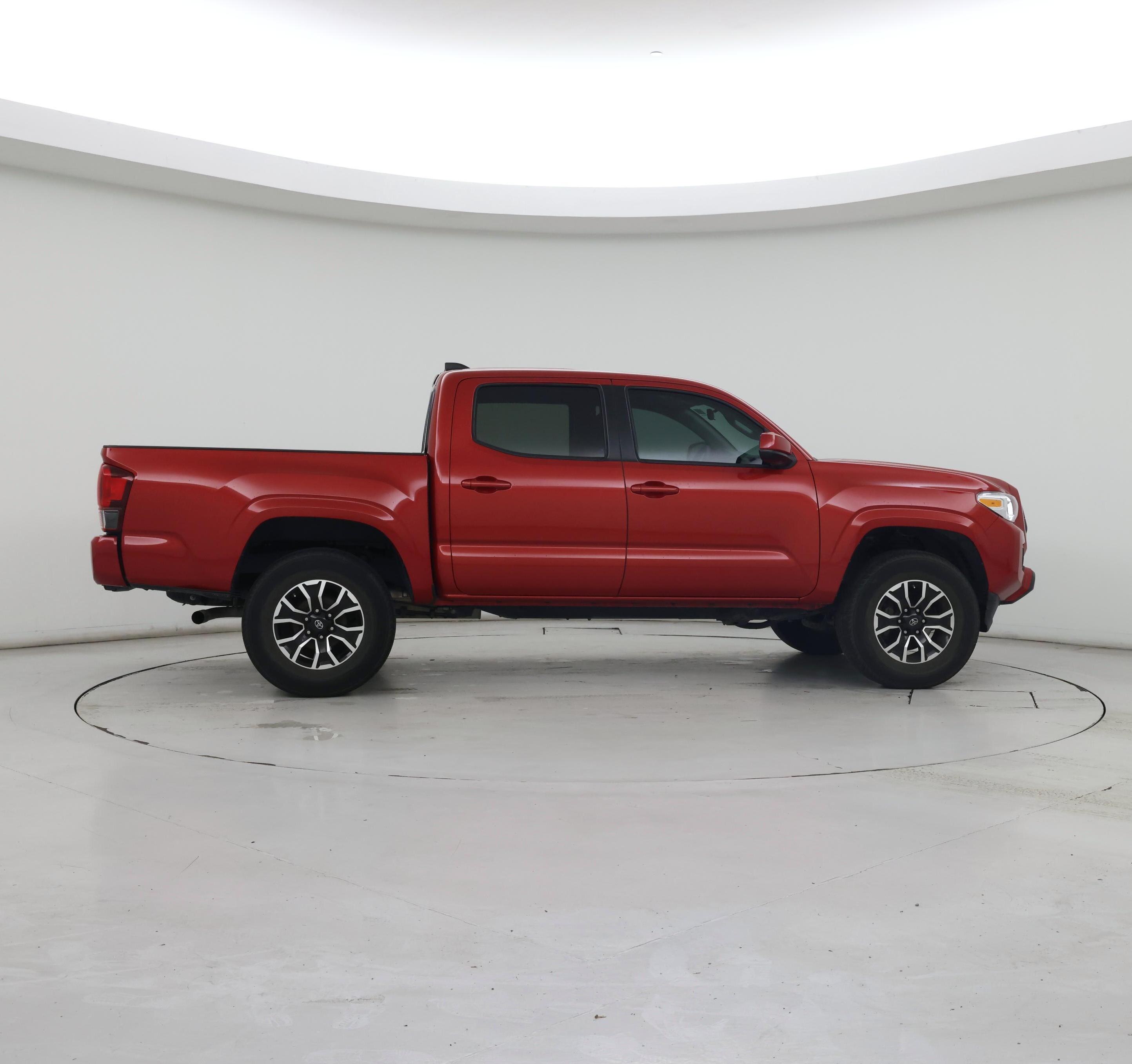 Thumbnail: 2022 Toyota Tacoma - 7