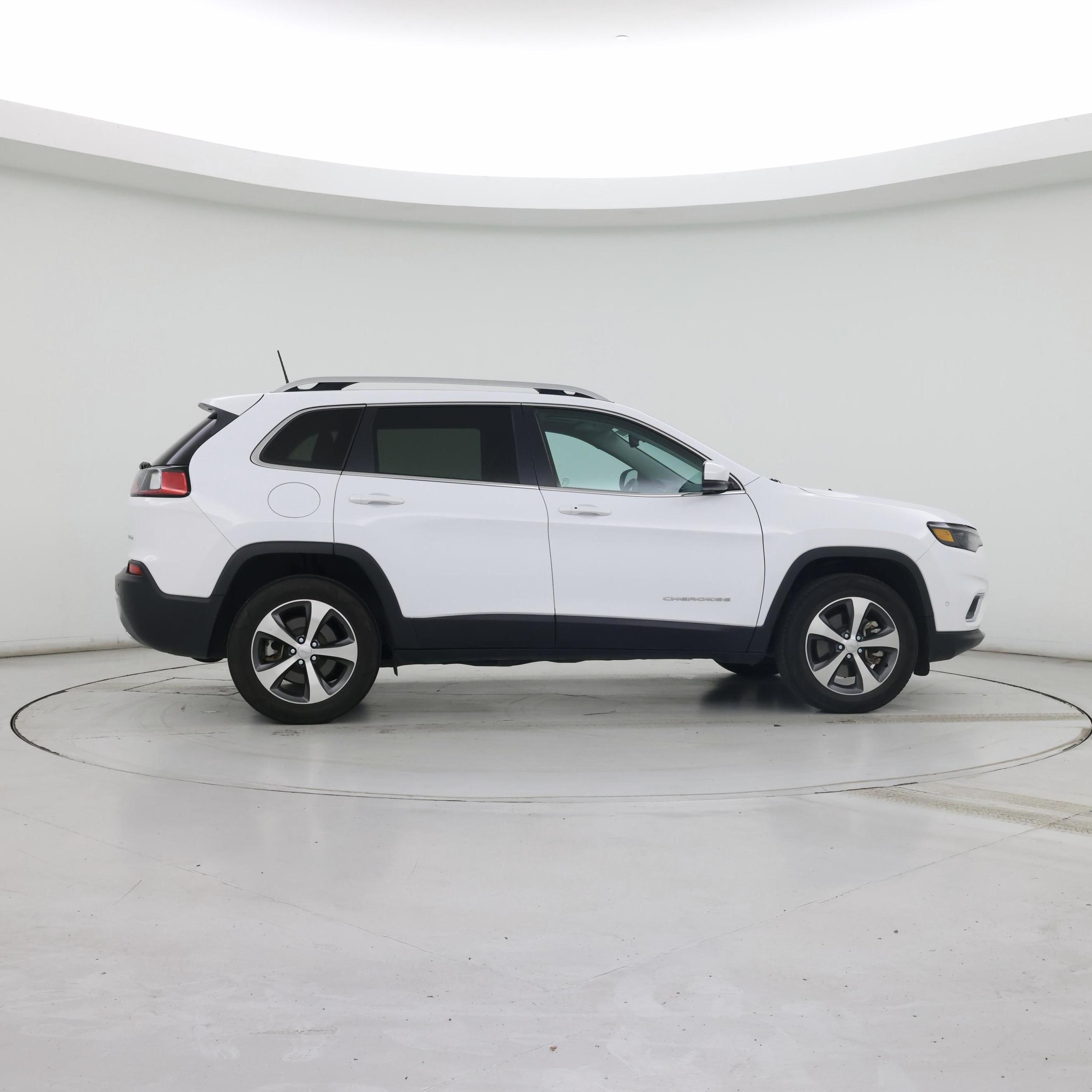 Thumbnail: 2021 Jeep Cherokee - 7