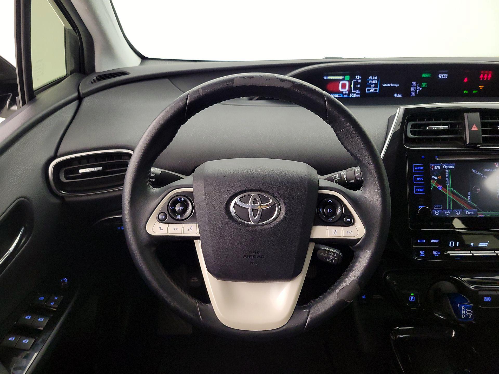 Thumbnail: 2017 Toyota Prius - 10