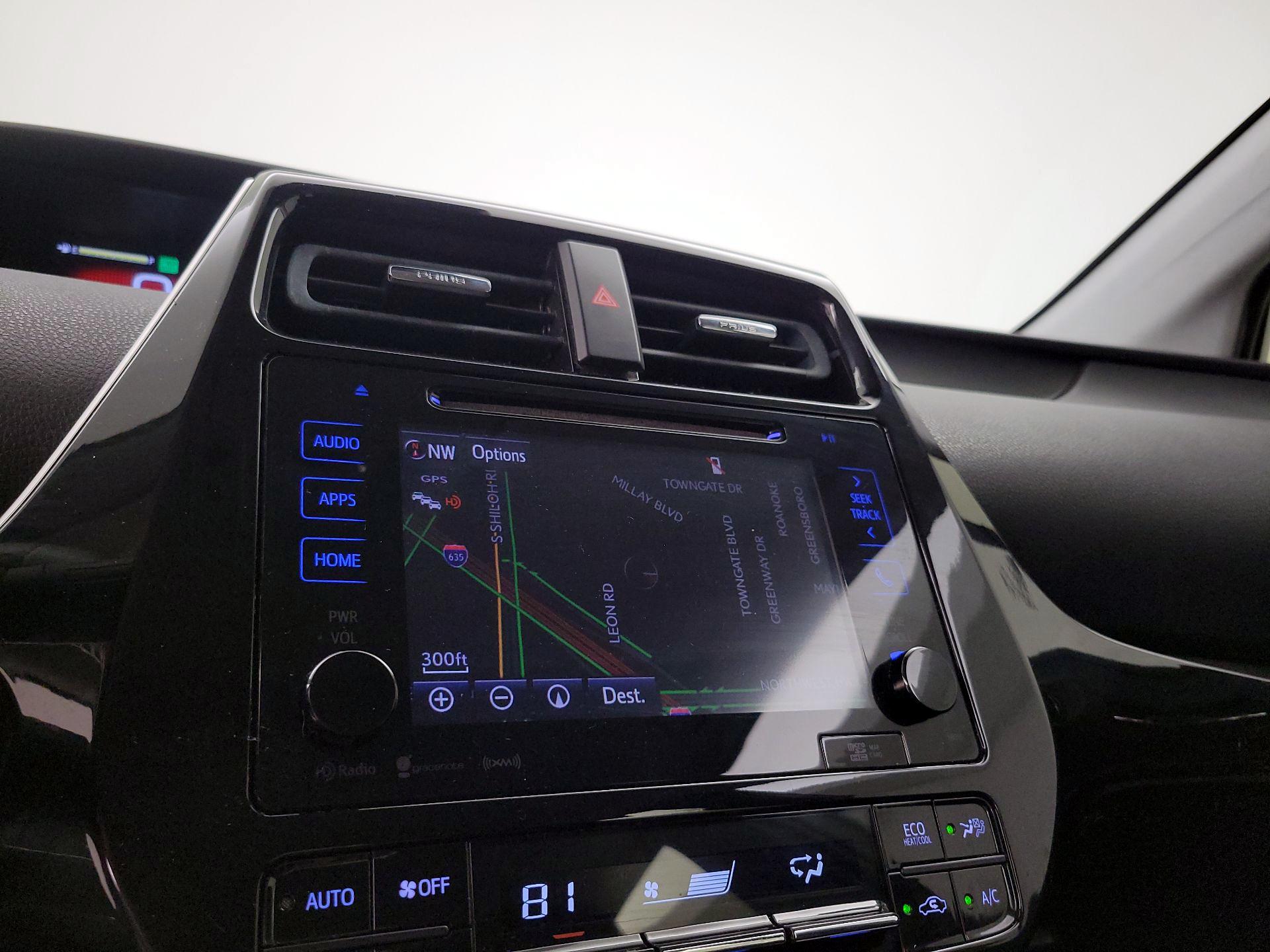 Thumbnail: 2017 Toyota Prius - 14