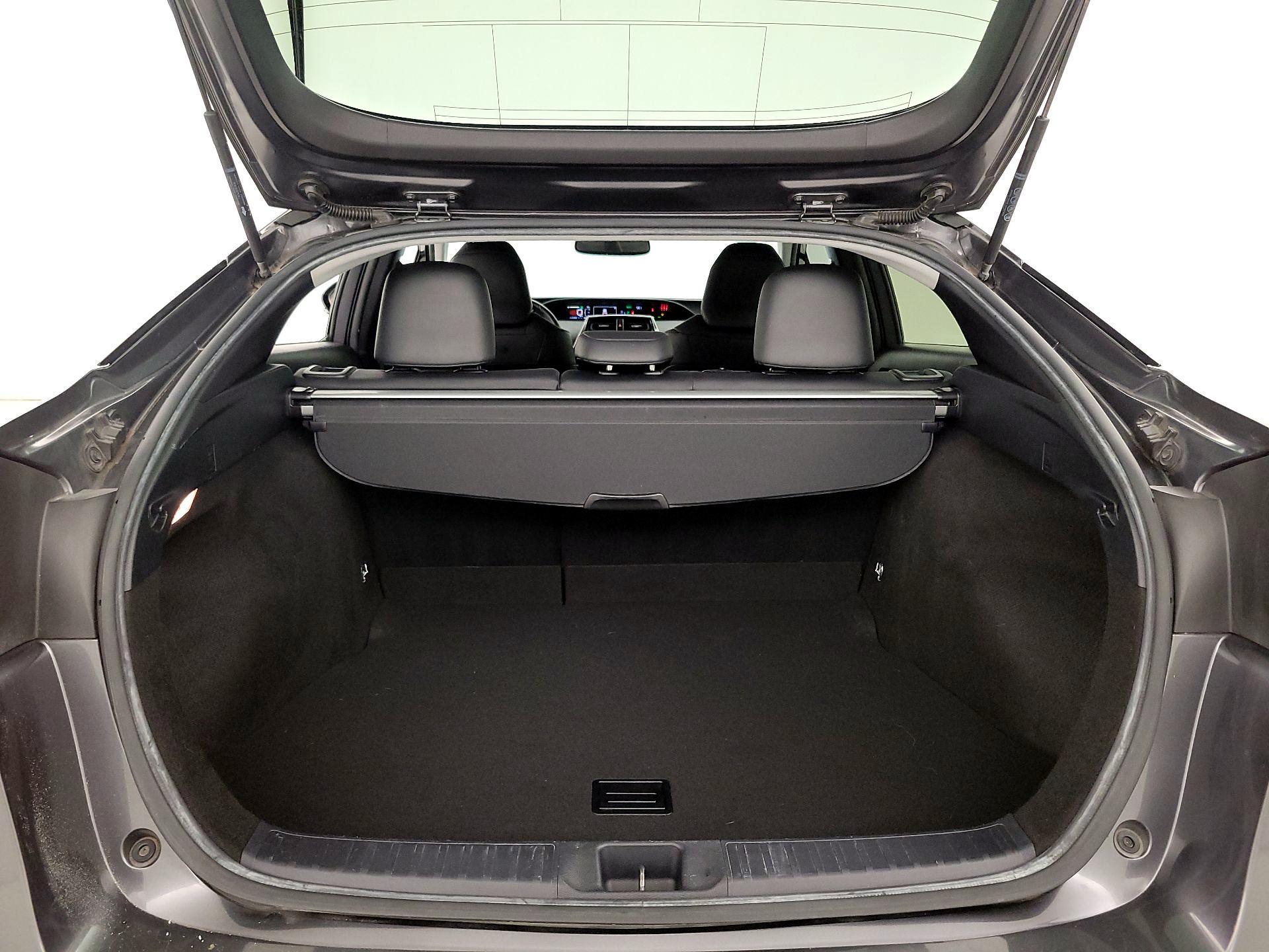 Thumbnail: 2017 Toyota Prius - 20