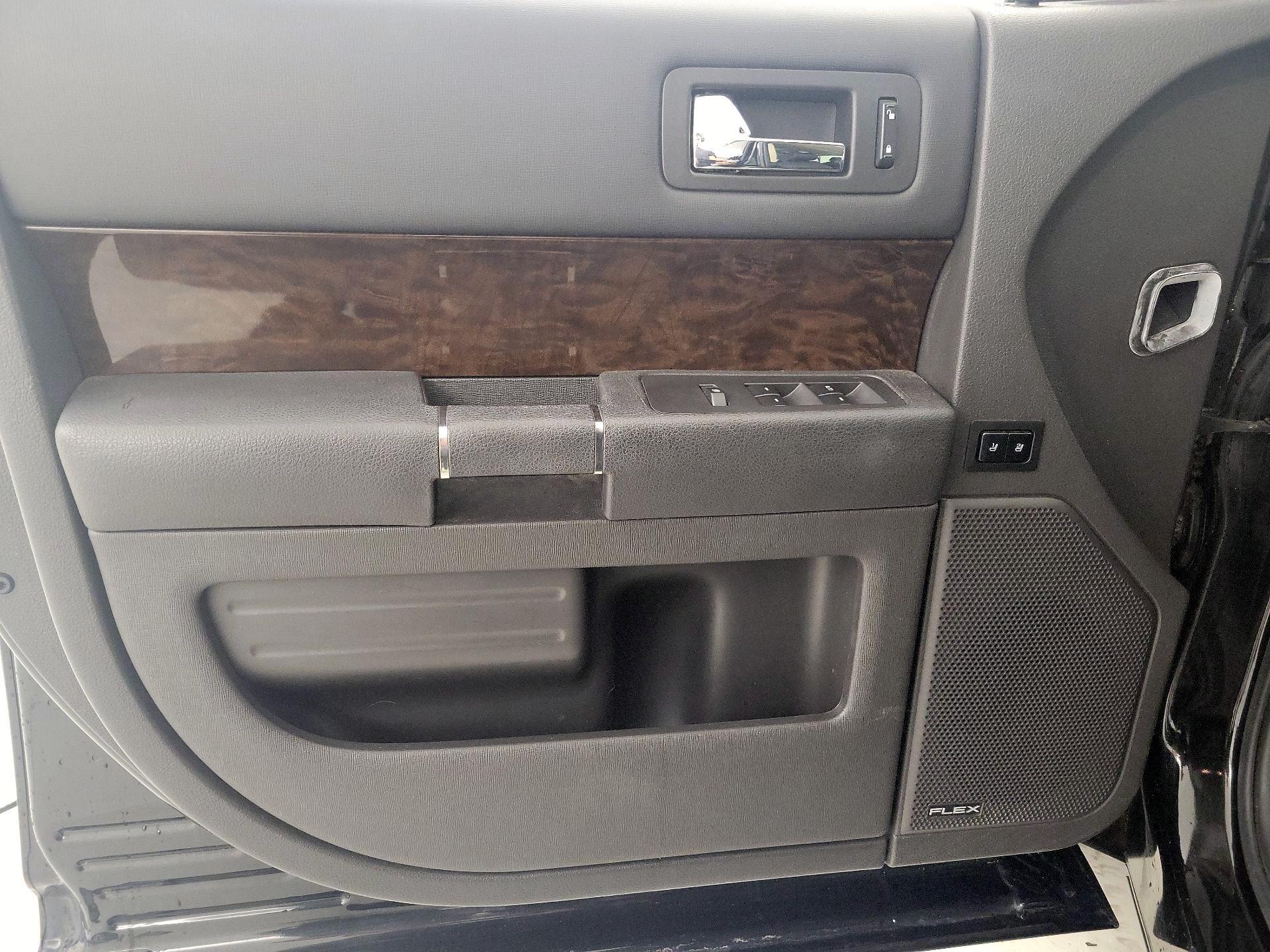 Thumbnail: 2014 Ford Flex - 12